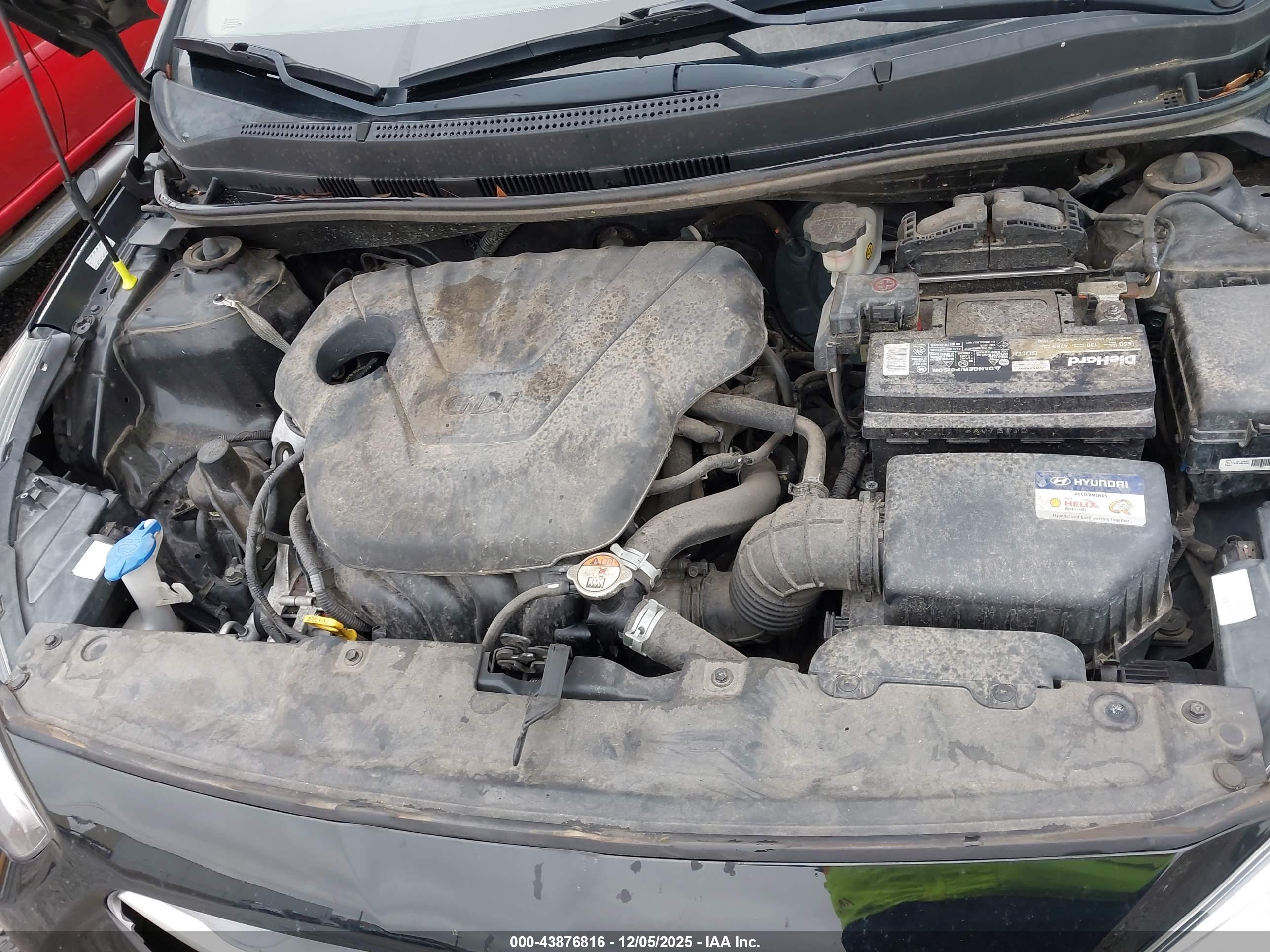 HYUNDAI ACCENT image 6