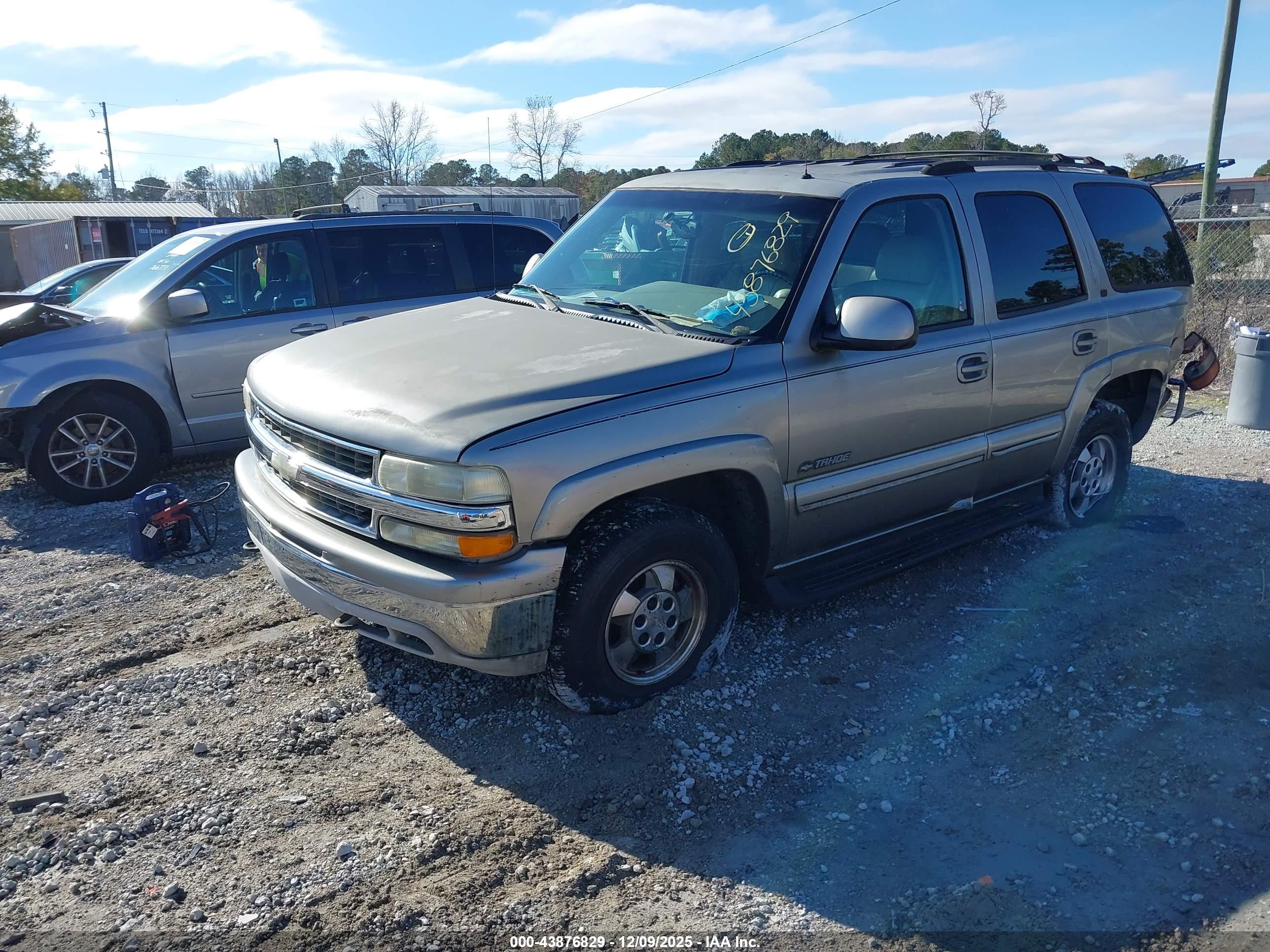 CHEVROLET TAHOE image 2