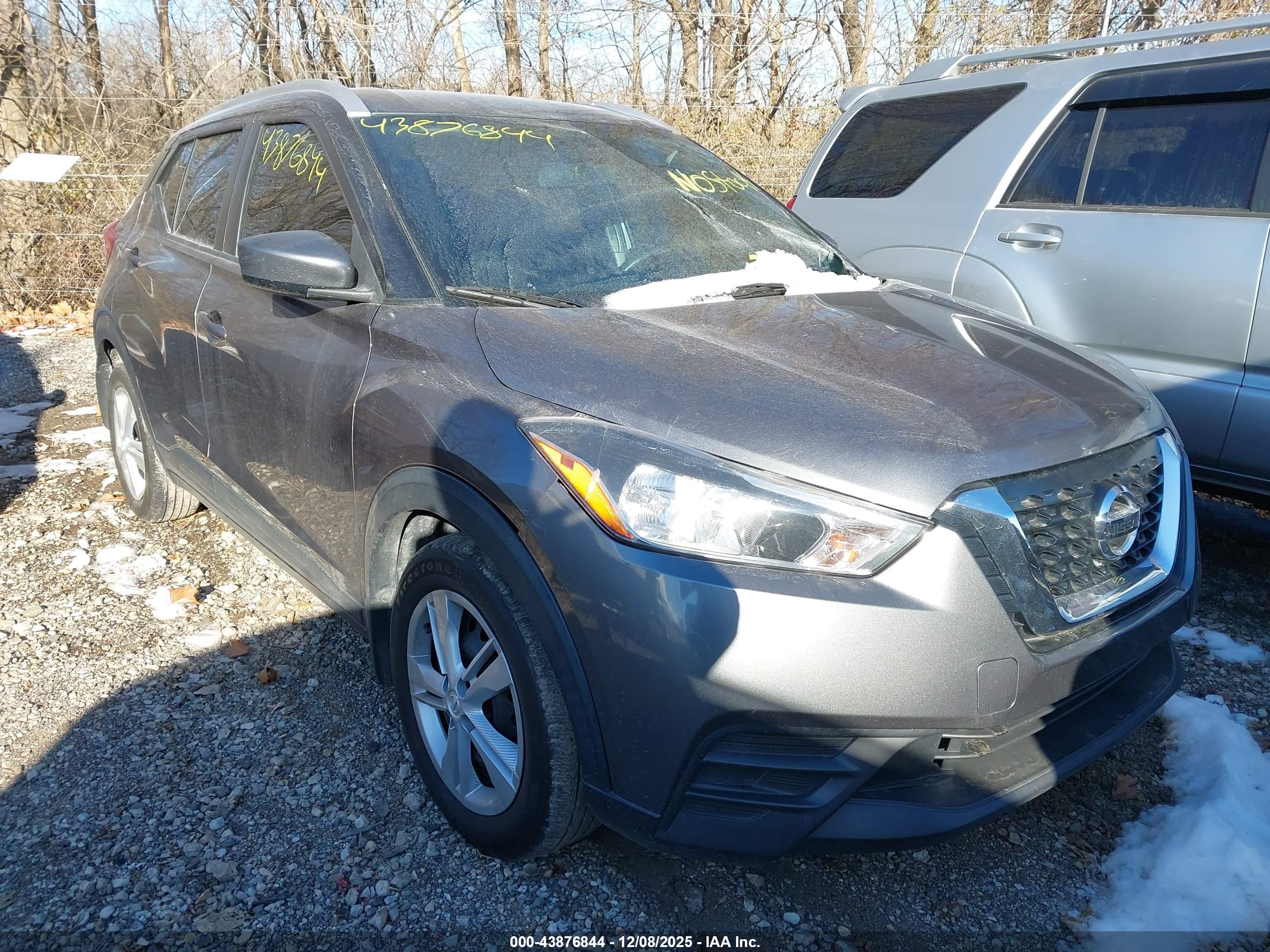 NISSAN KICKS image 6