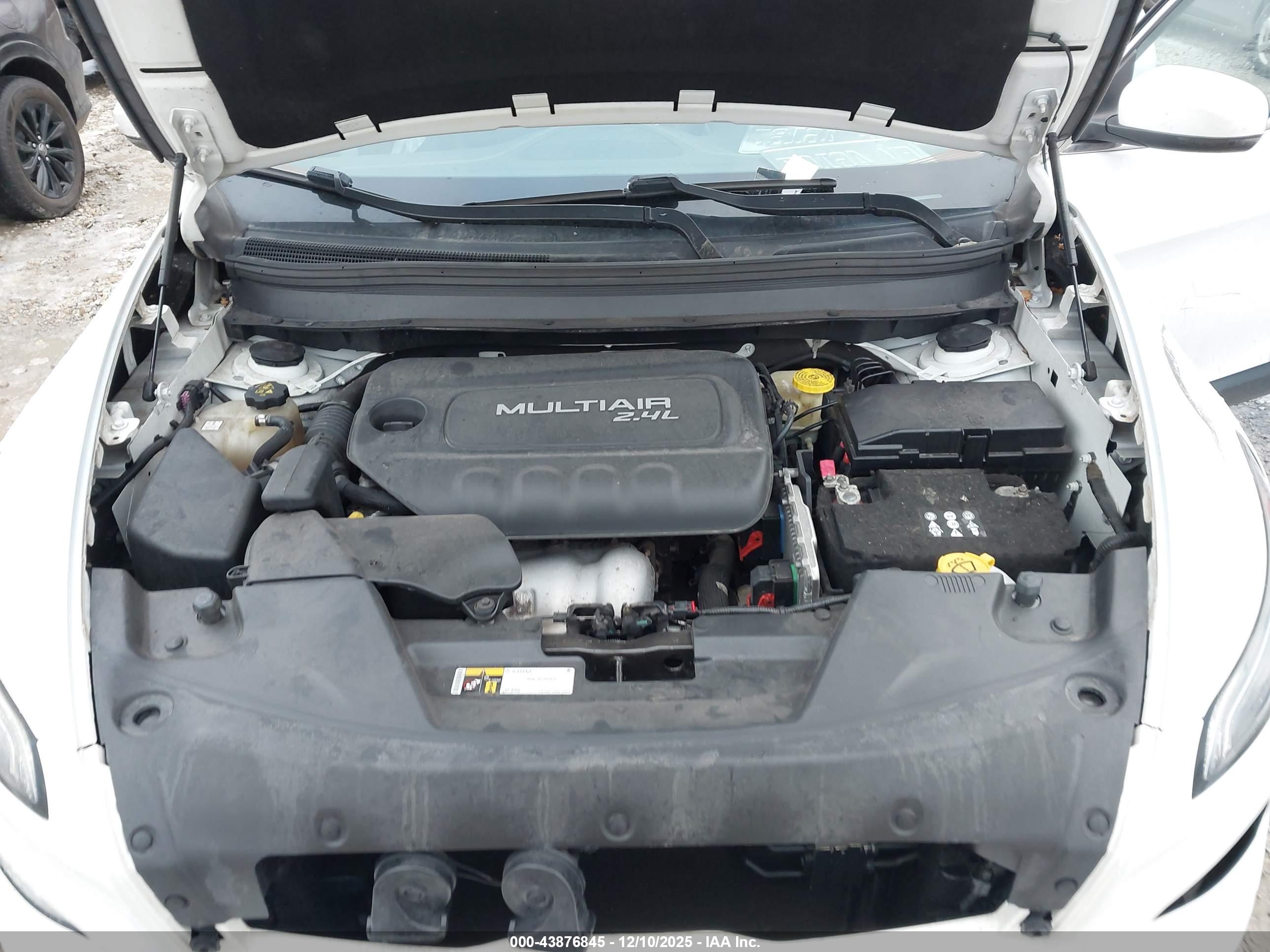 JEEP CHEROKEE image 10