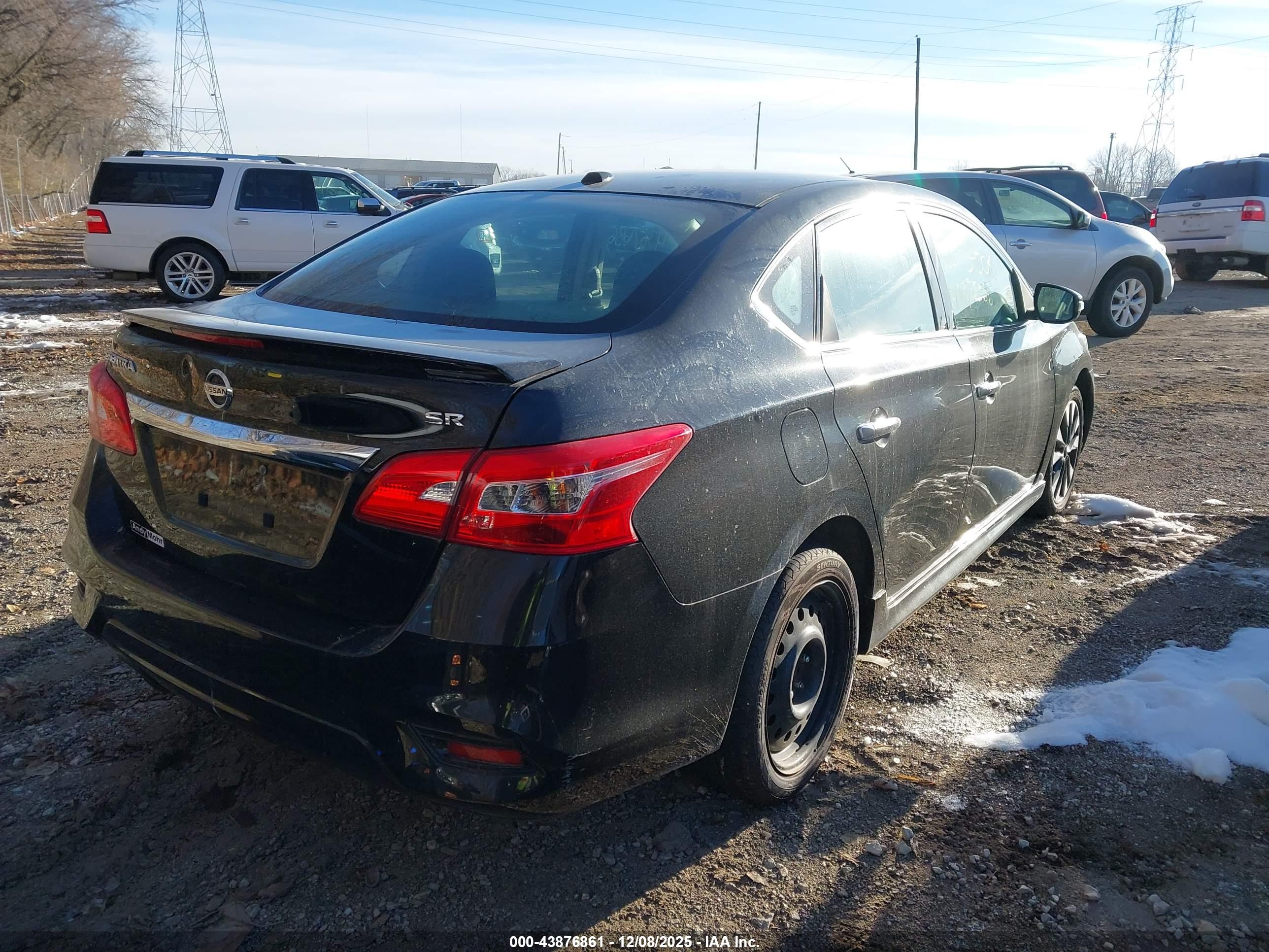 NISSAN SENTRA image 4