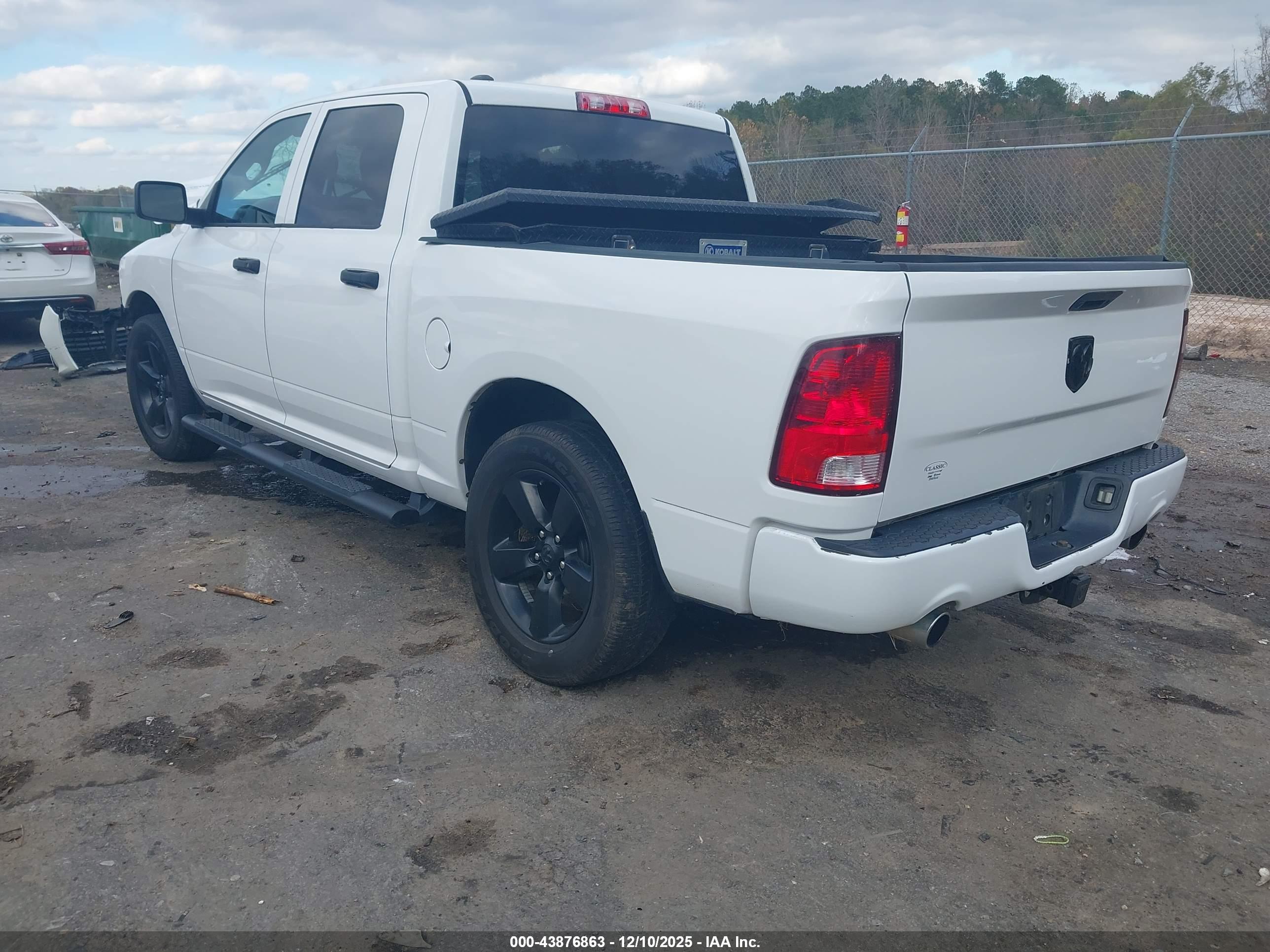 RAM 1500 image 3
