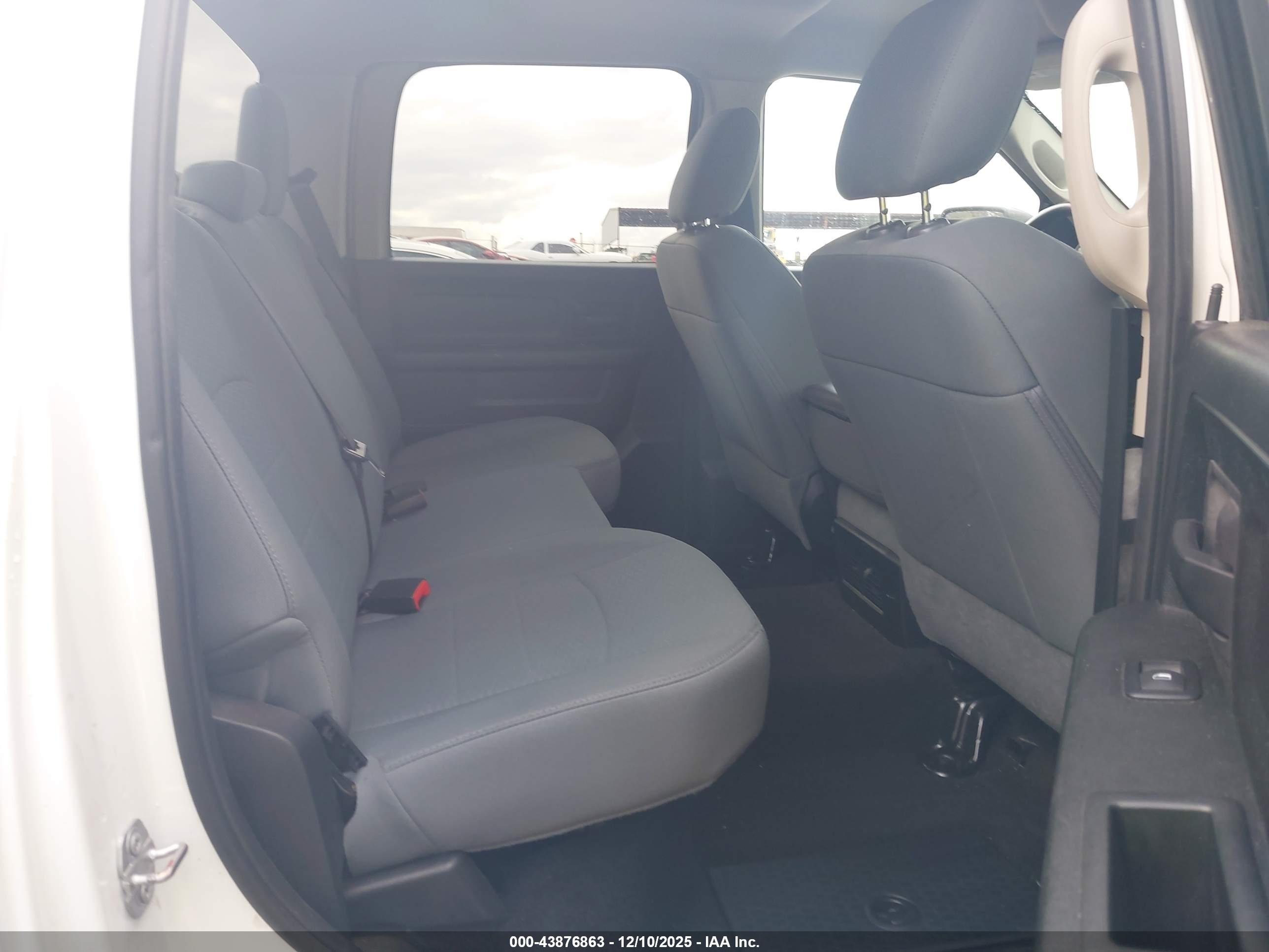 RAM 1500 image 8