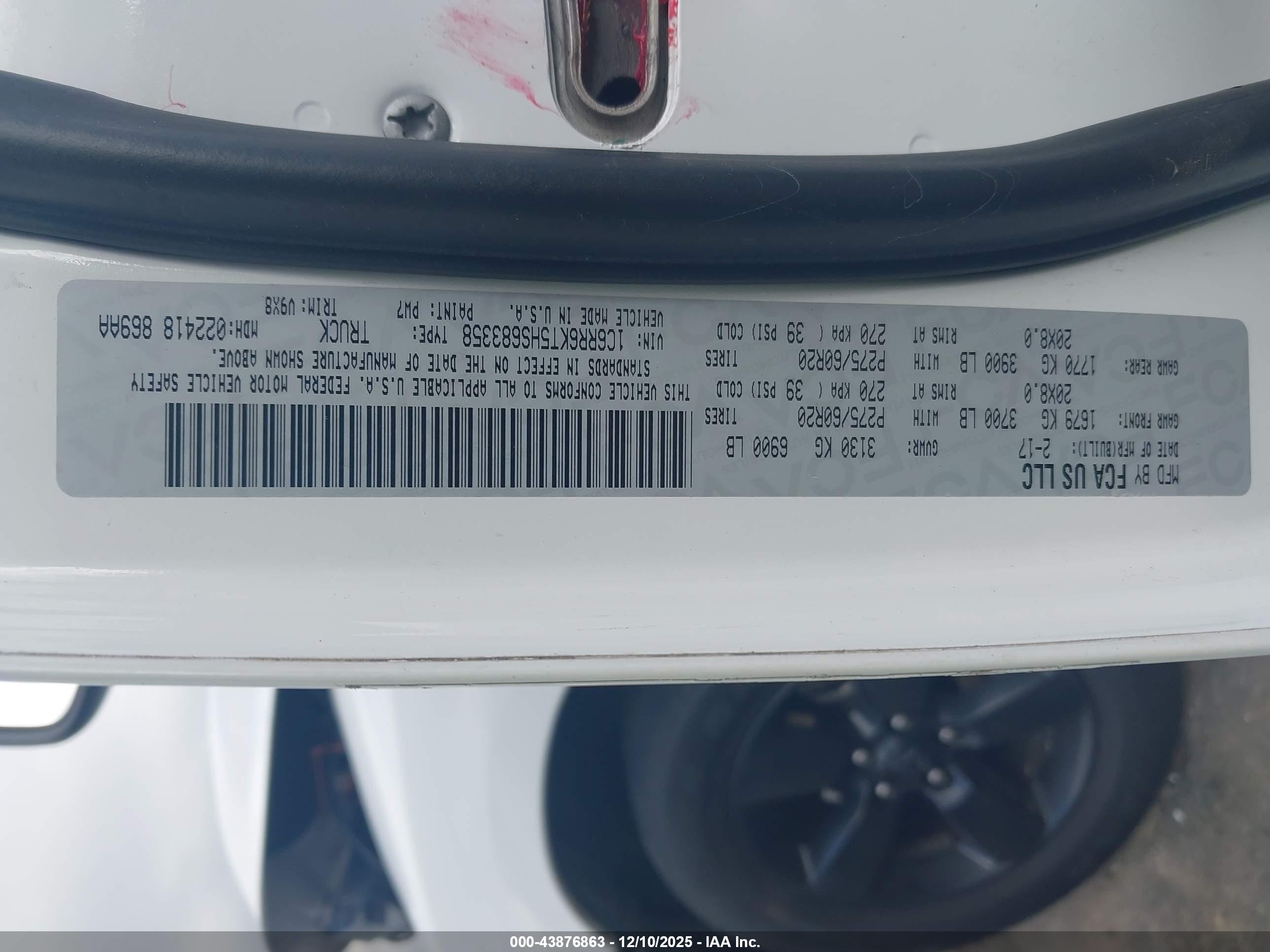 RAM 1500 image 9