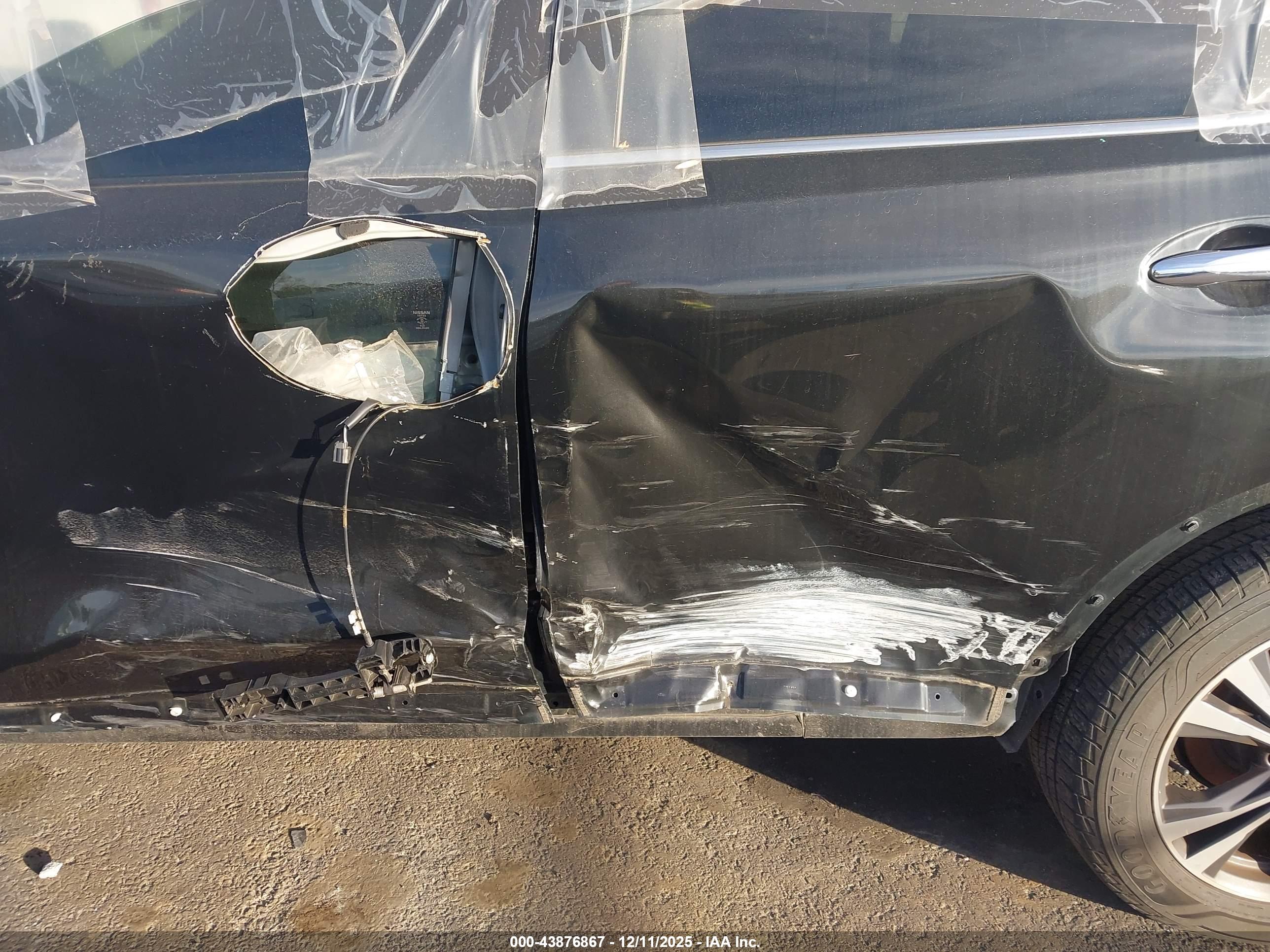 NISSAN ROGUE image 6