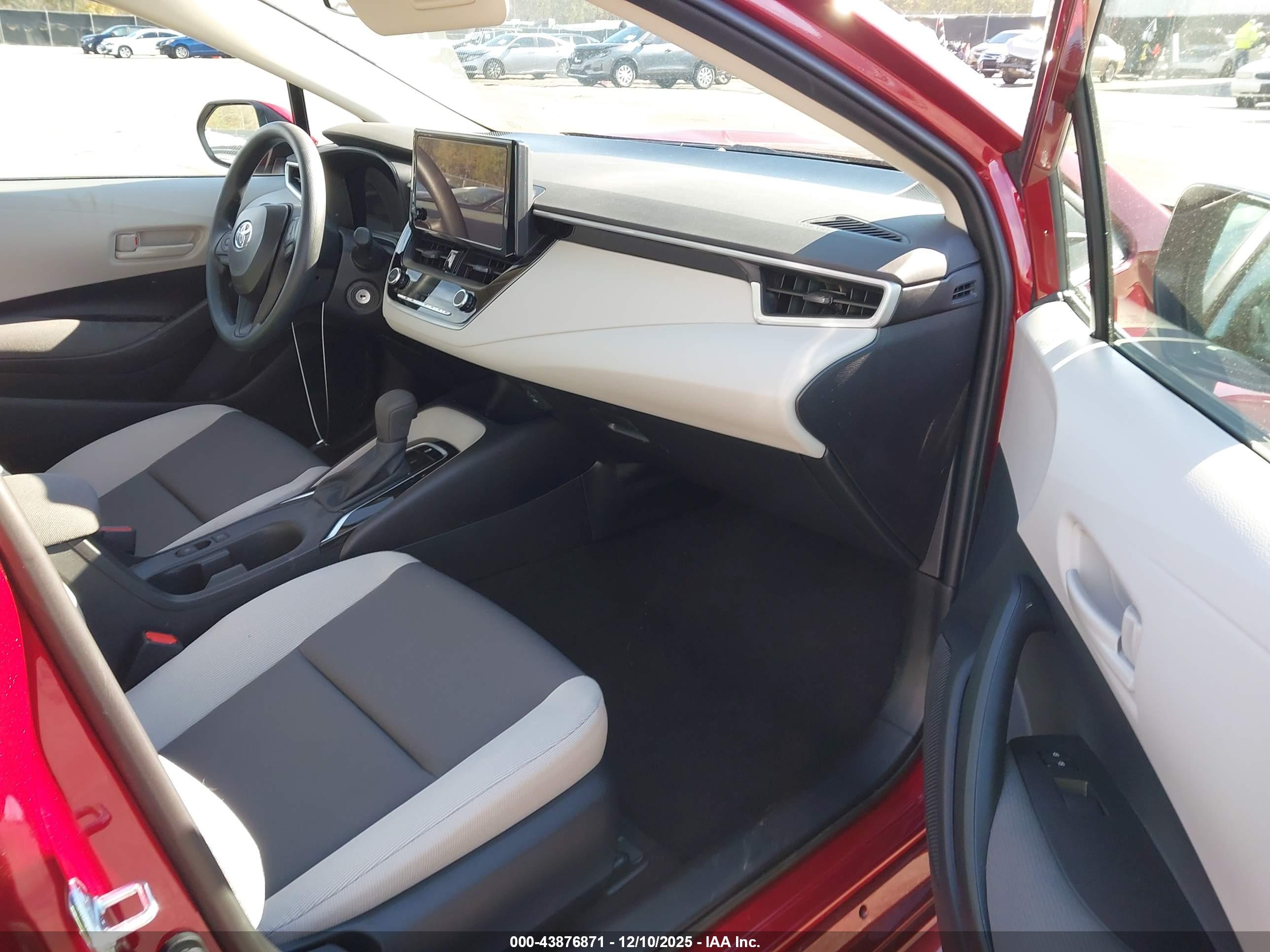TOYOTA COROLLA image 5