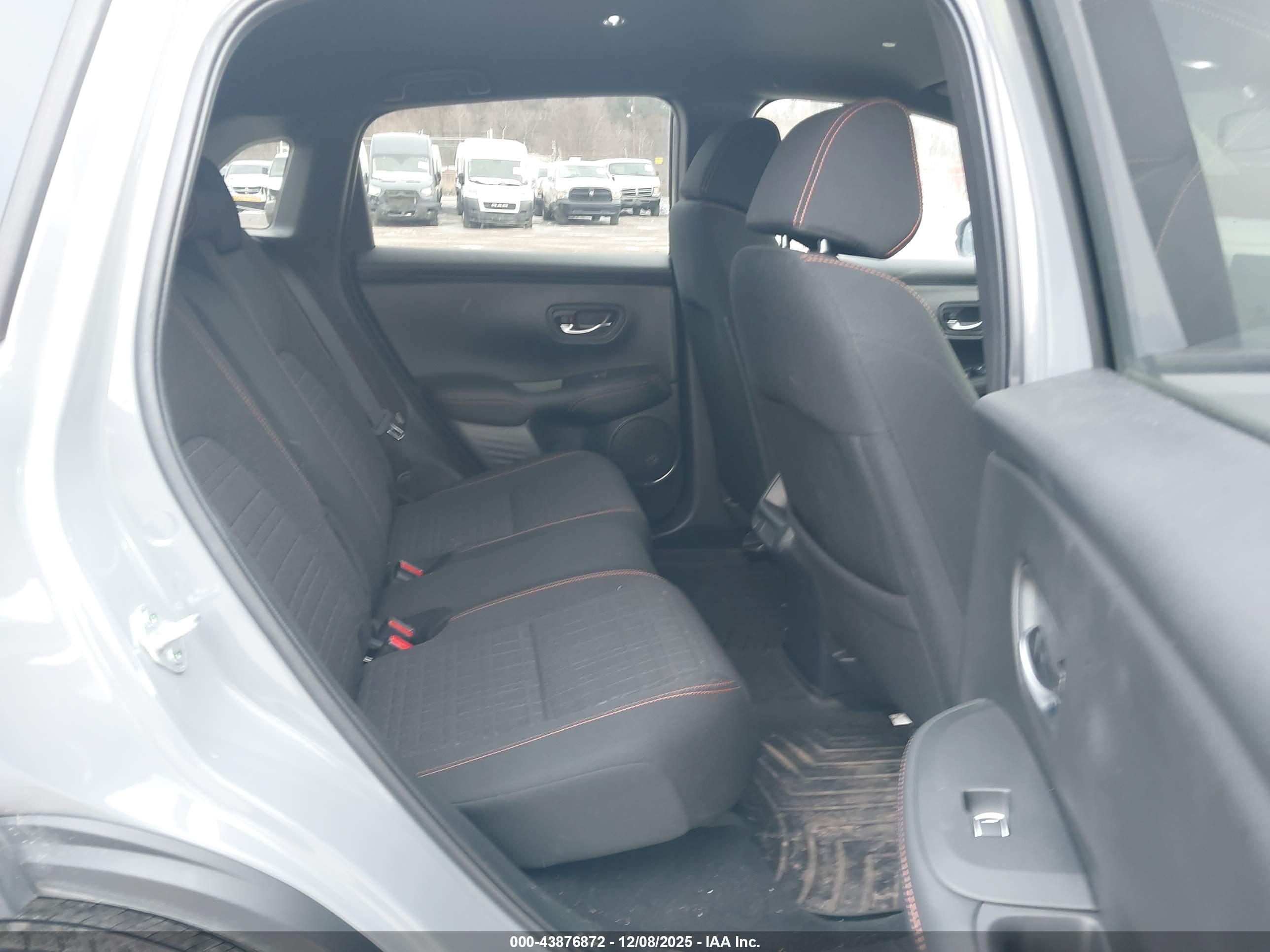 HONDA HR-V image 8