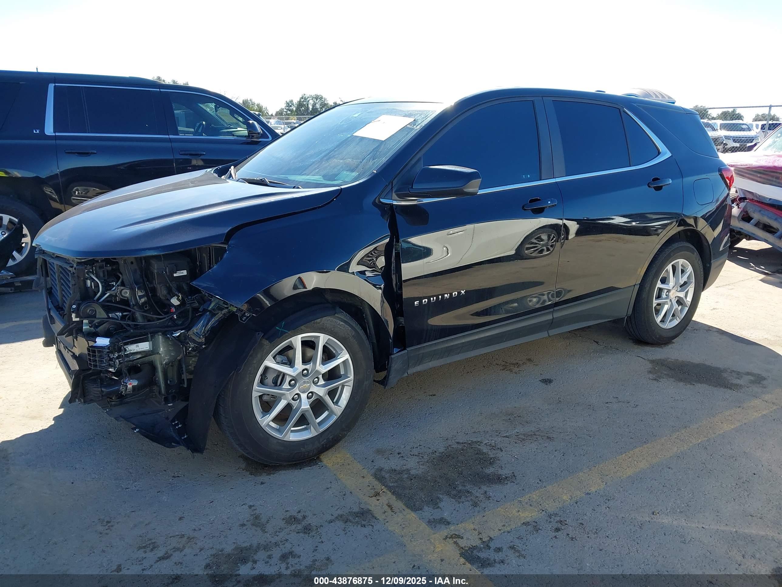 CHEVROLET EQUINOX image 2