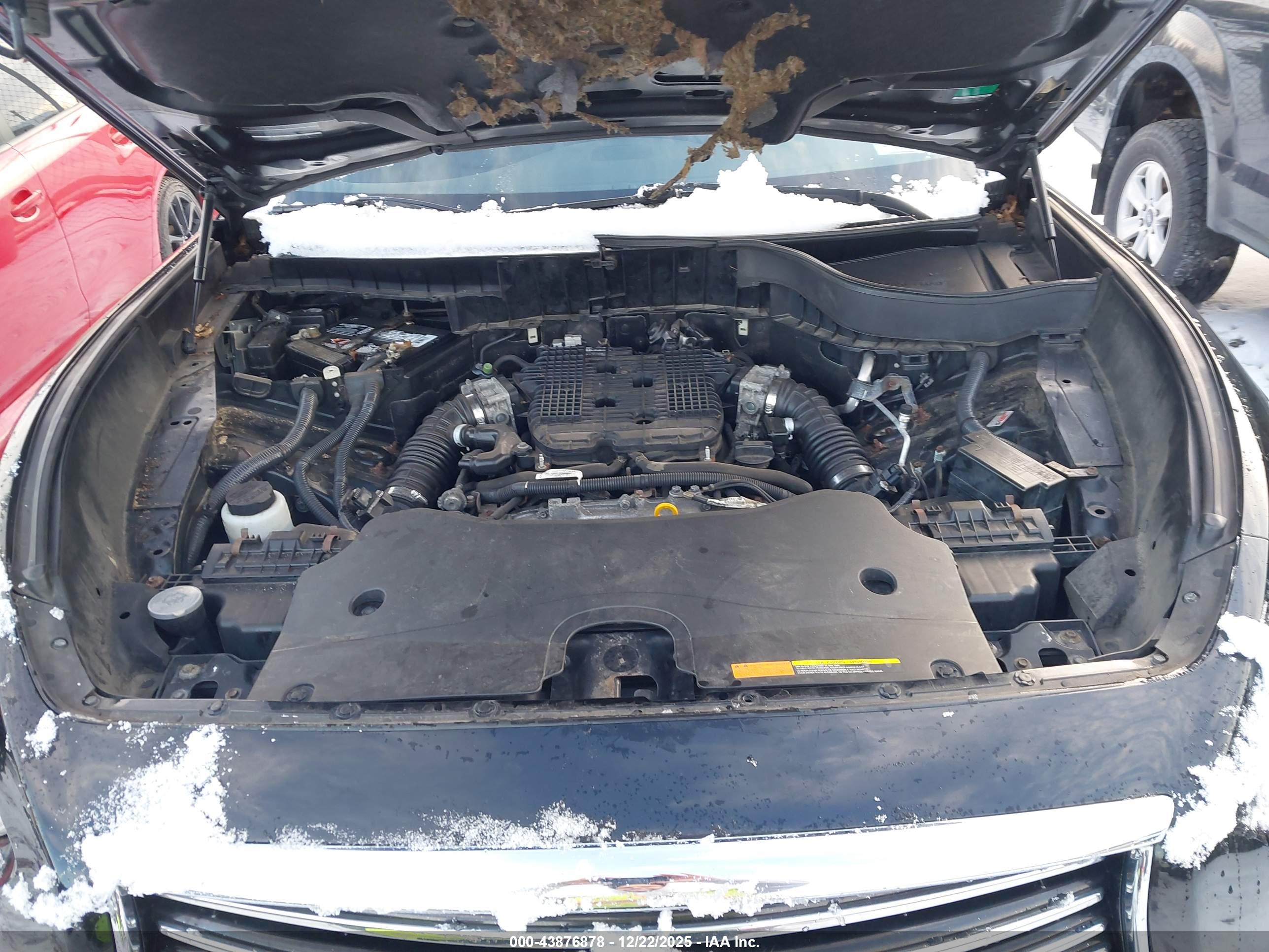 INFINITI QX70 image 10