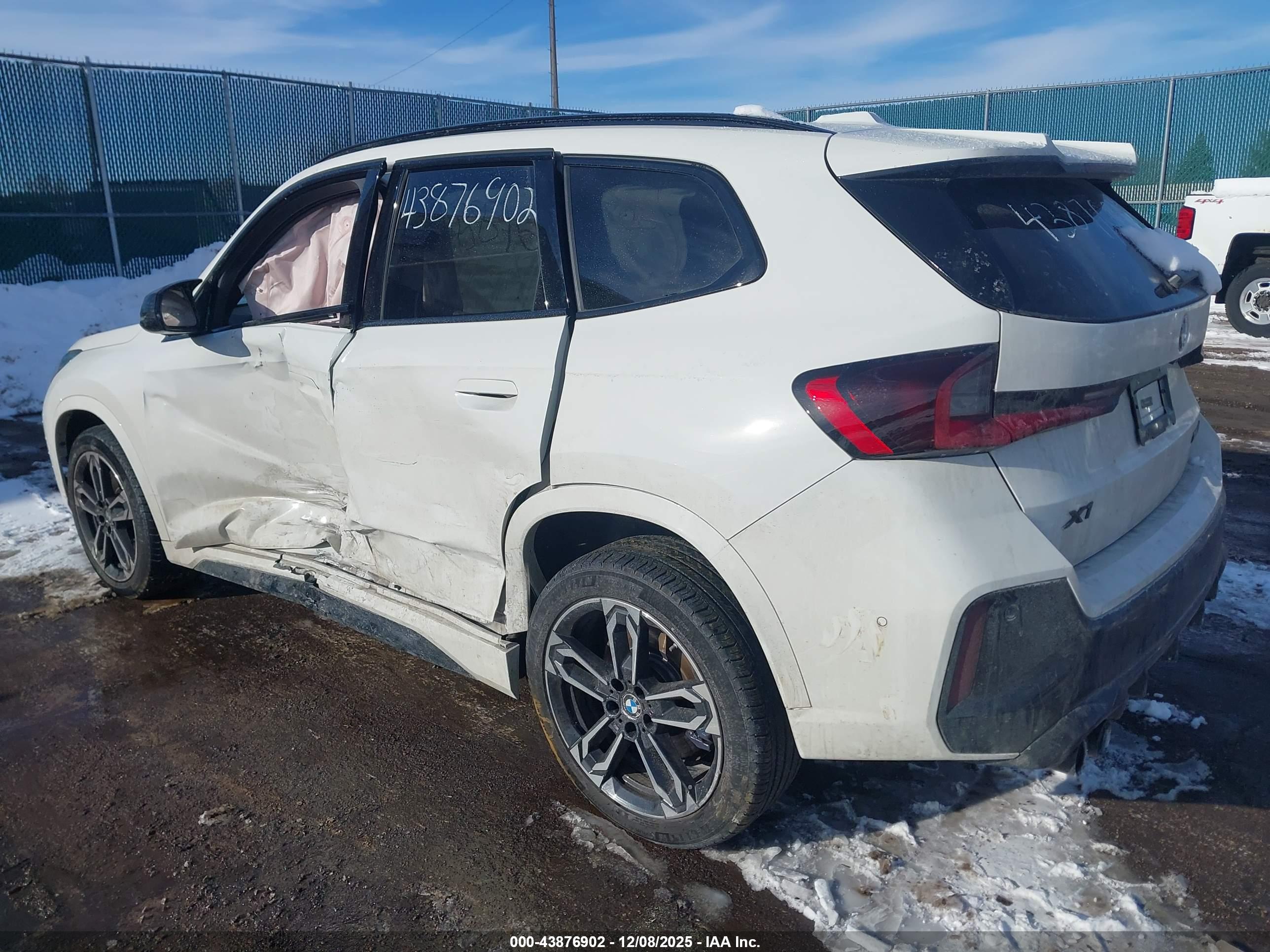 BMW X1 image 3