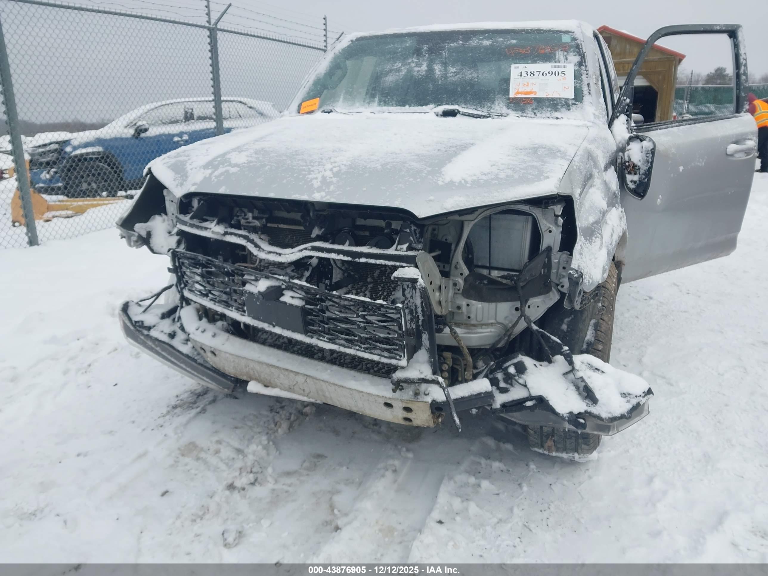 TOYOTA 4RUNNER image 6