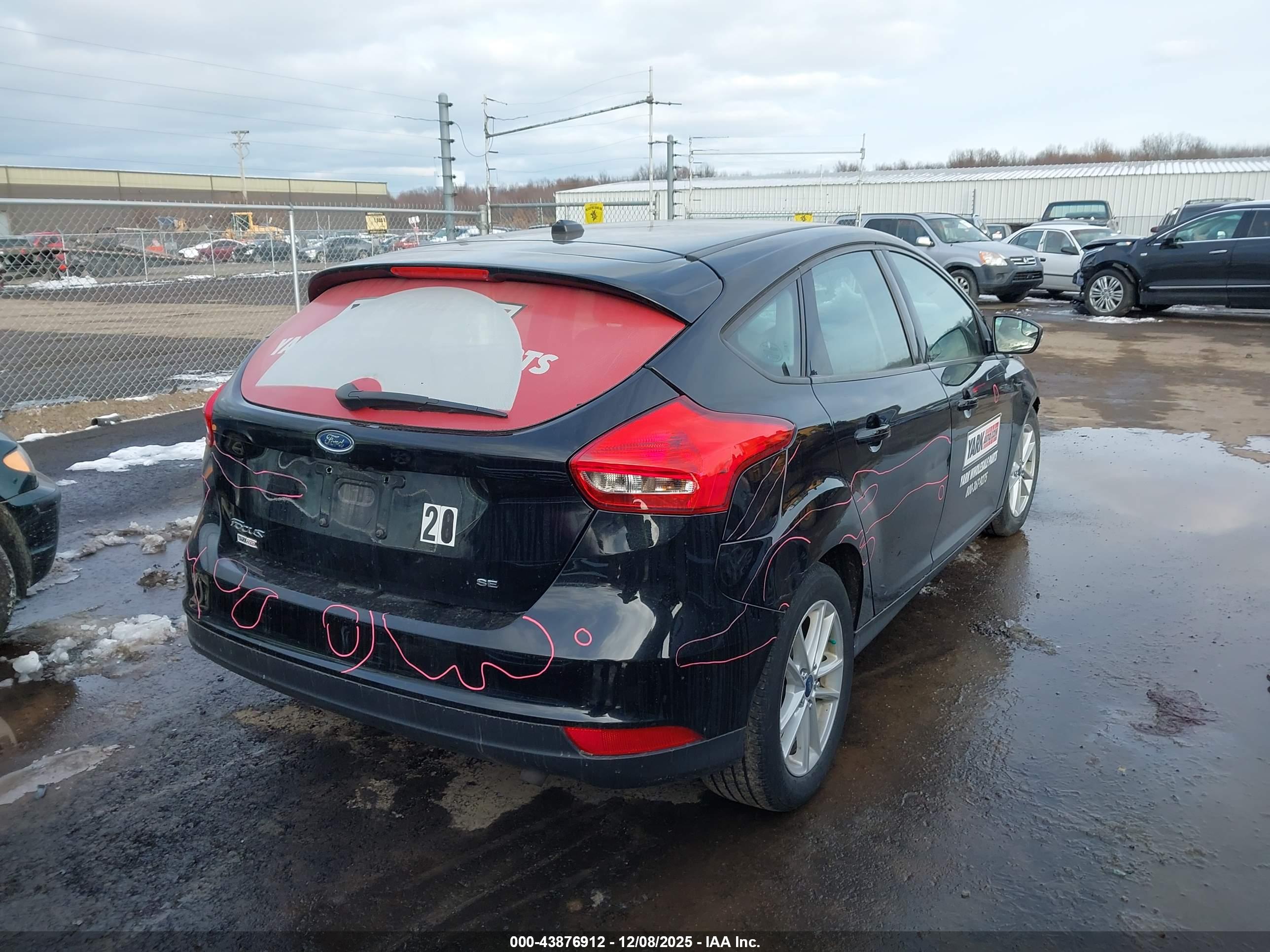 FORD FOCUS image 4