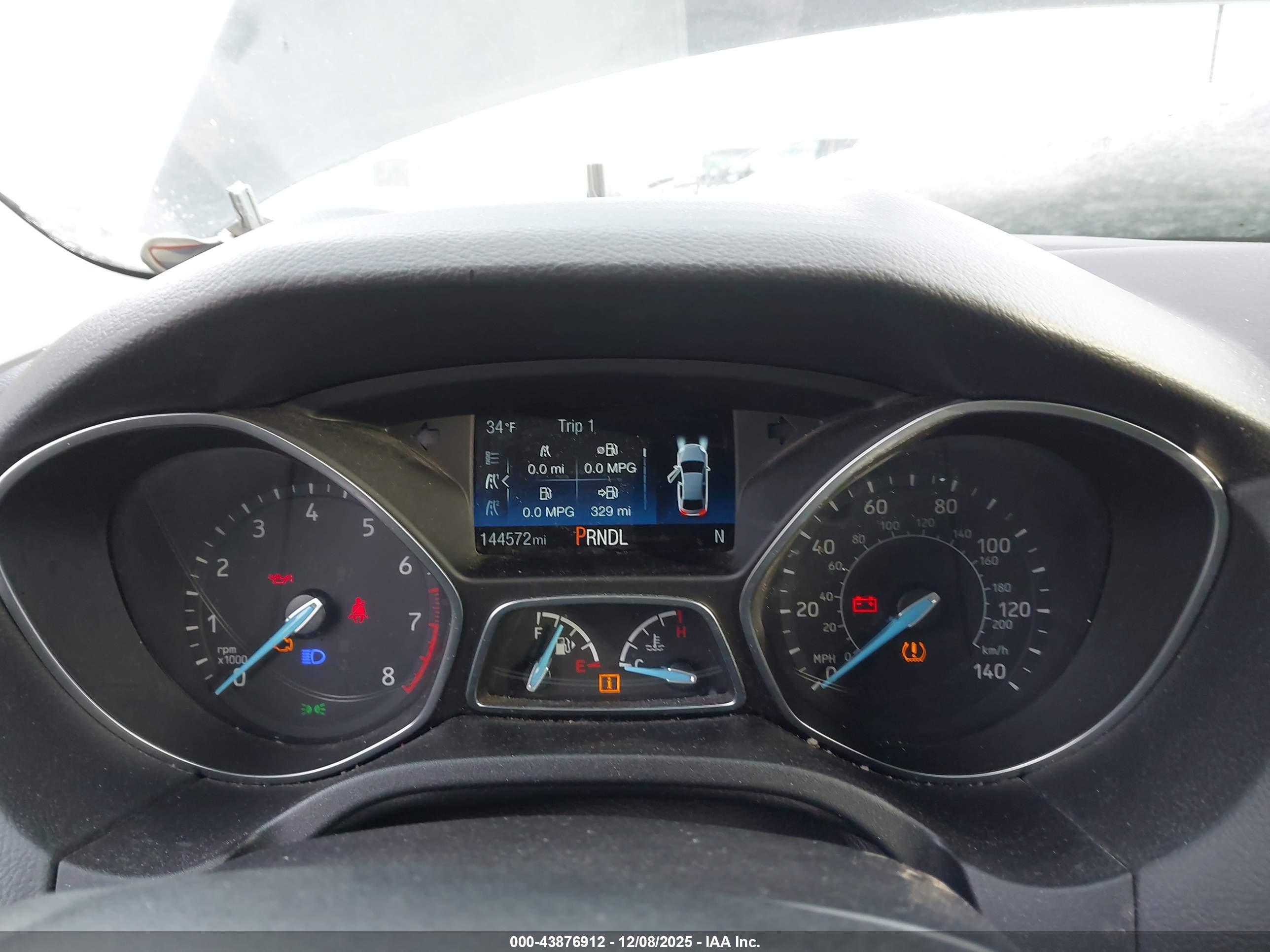 FORD FOCUS image 7