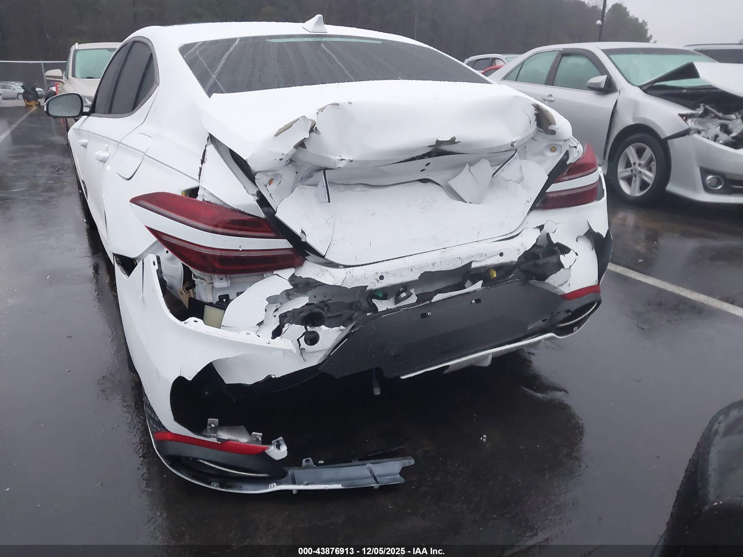 GENESIS G70 image 6