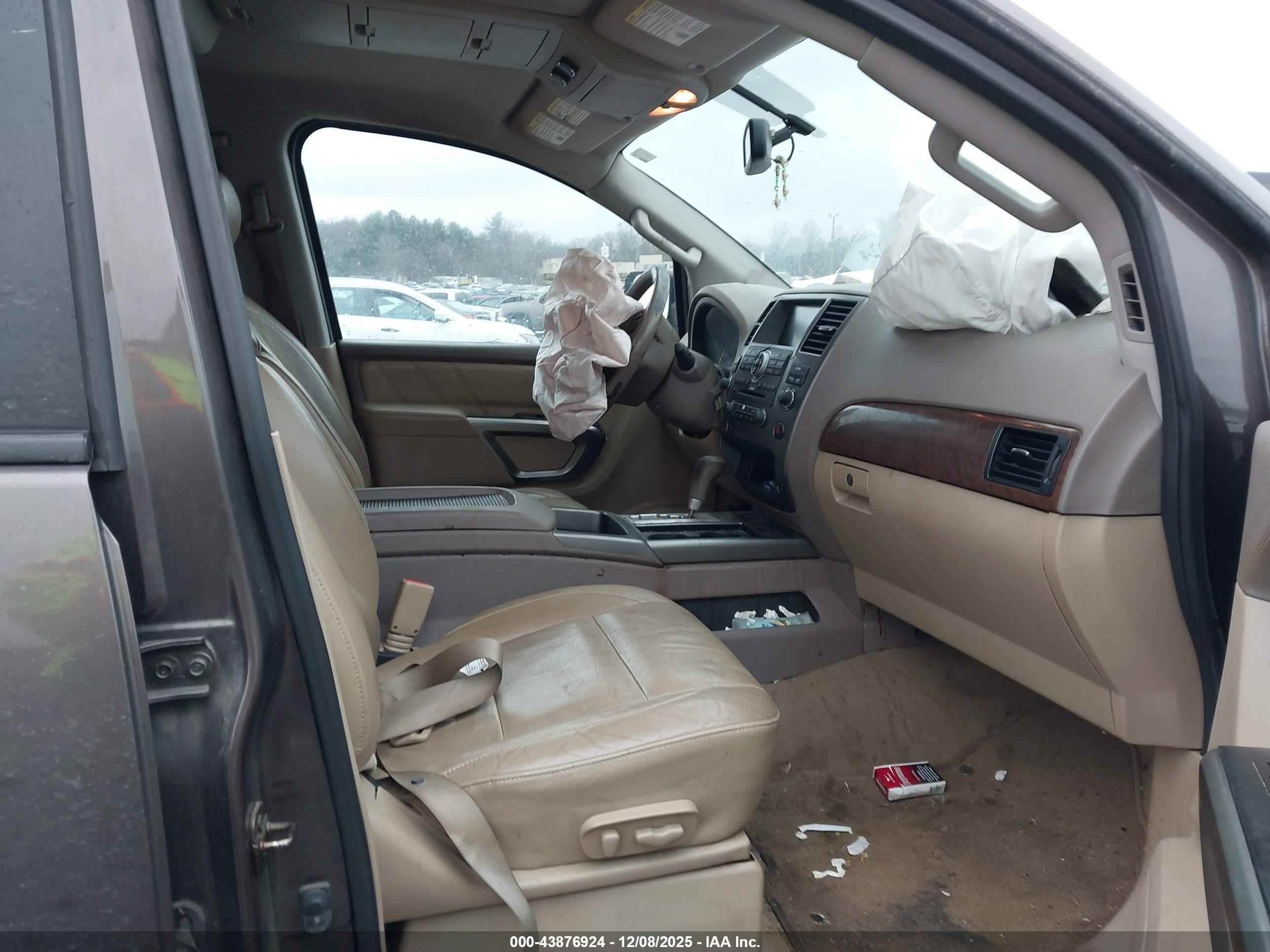 NISSAN ARMADA image 5