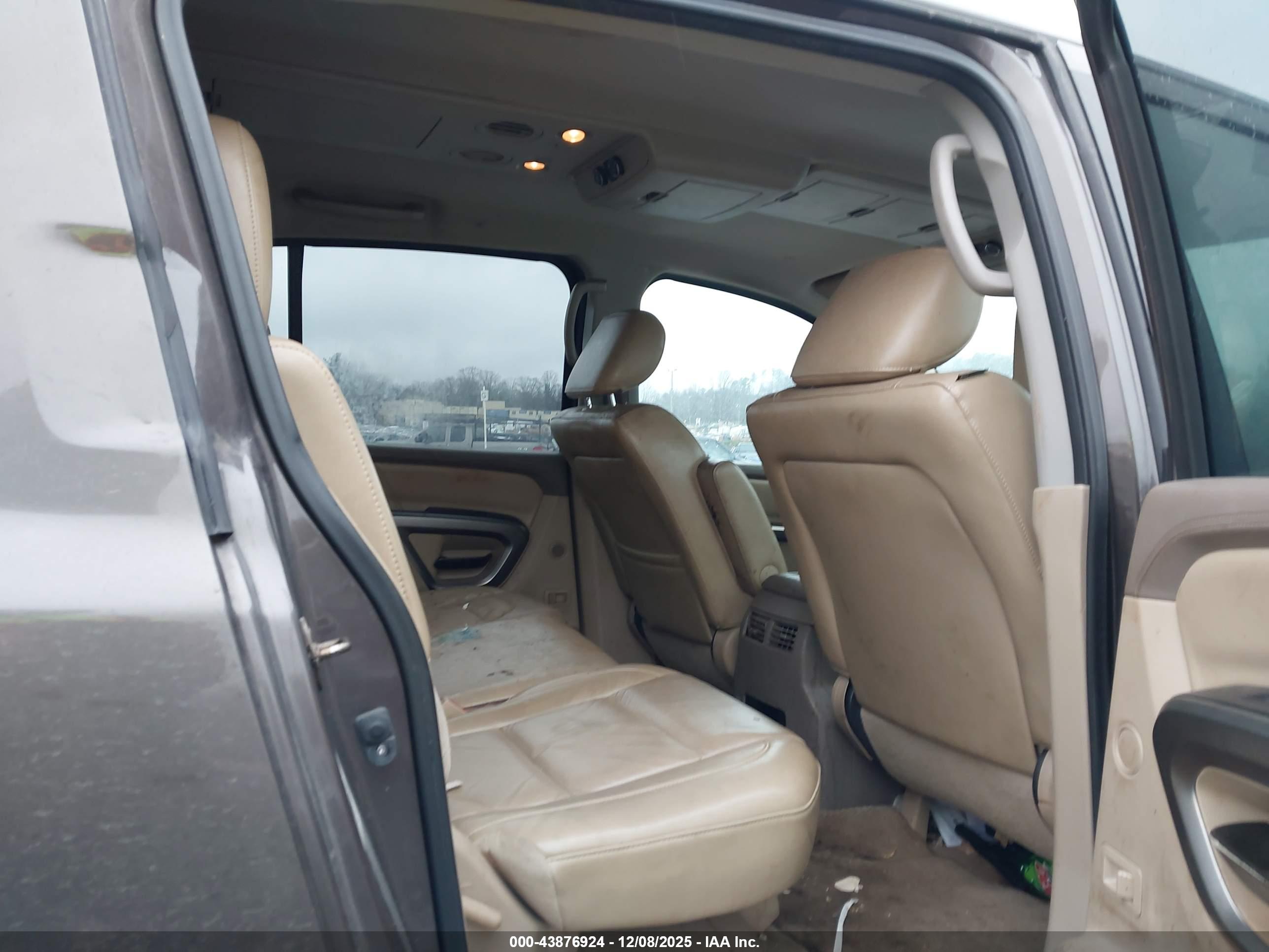 NISSAN ARMADA image 8