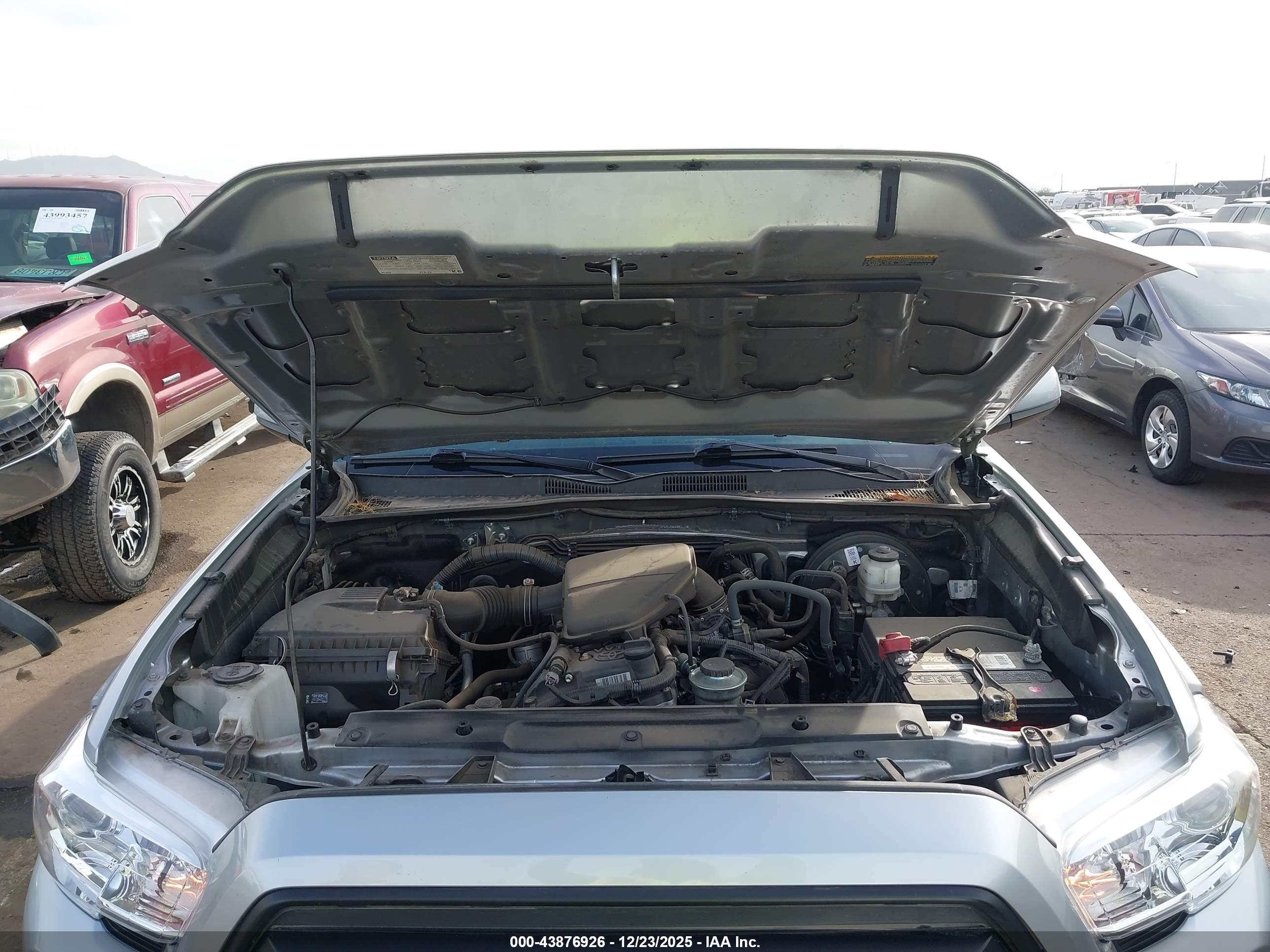 TOYOTA TACOMA image 10