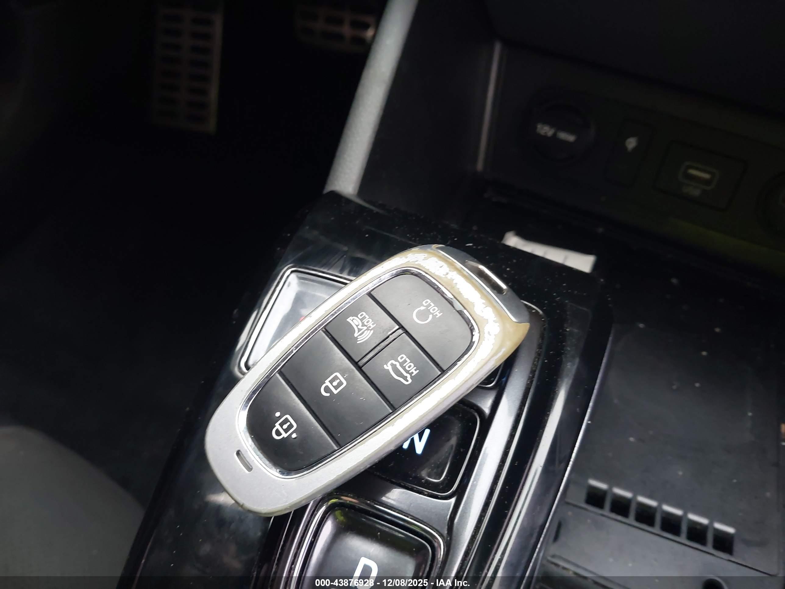 HYUNDAI SONATA image 11