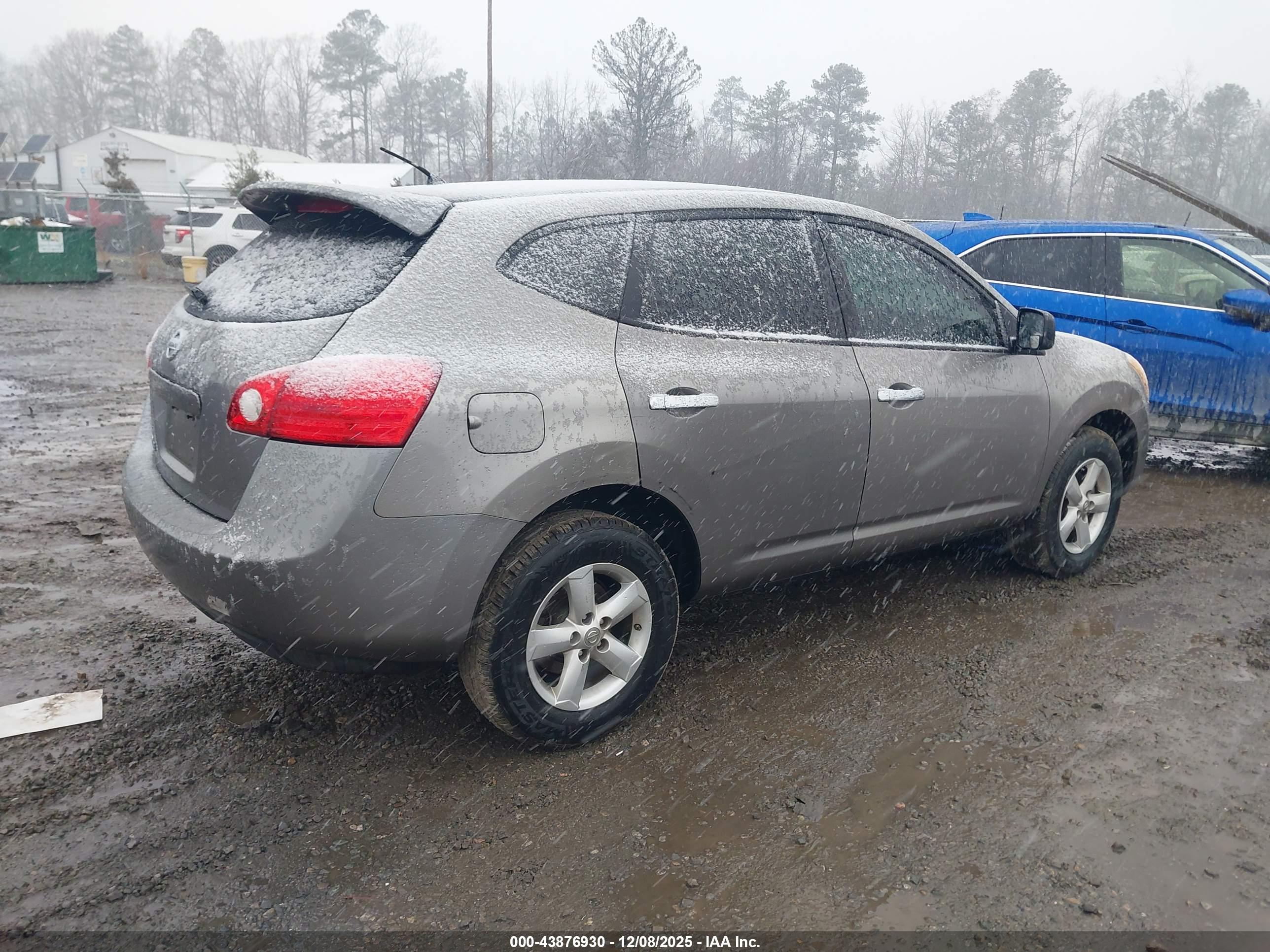 NISSAN ROGUE image 4