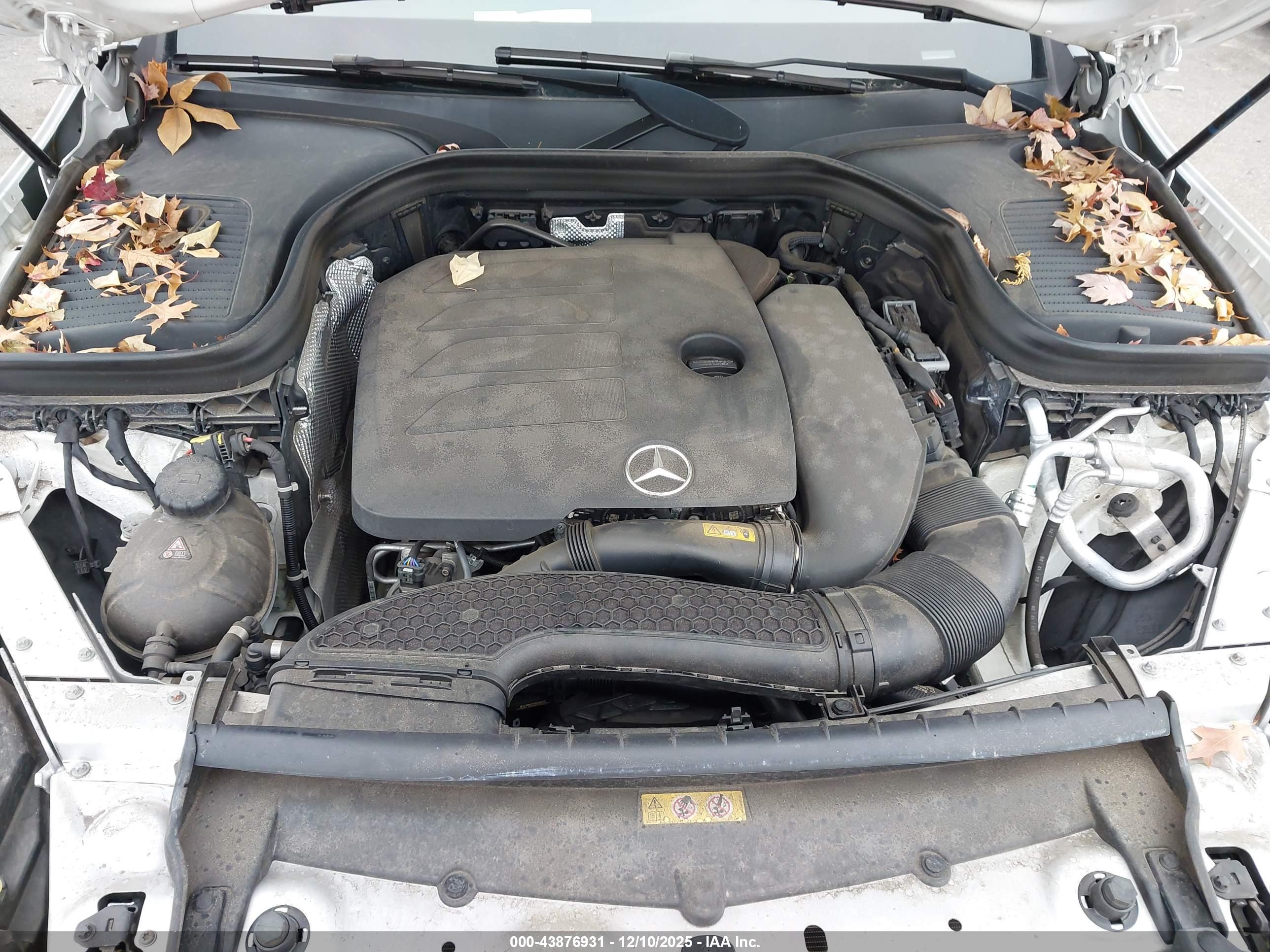 MERCEDES-BENZ GLC image 10