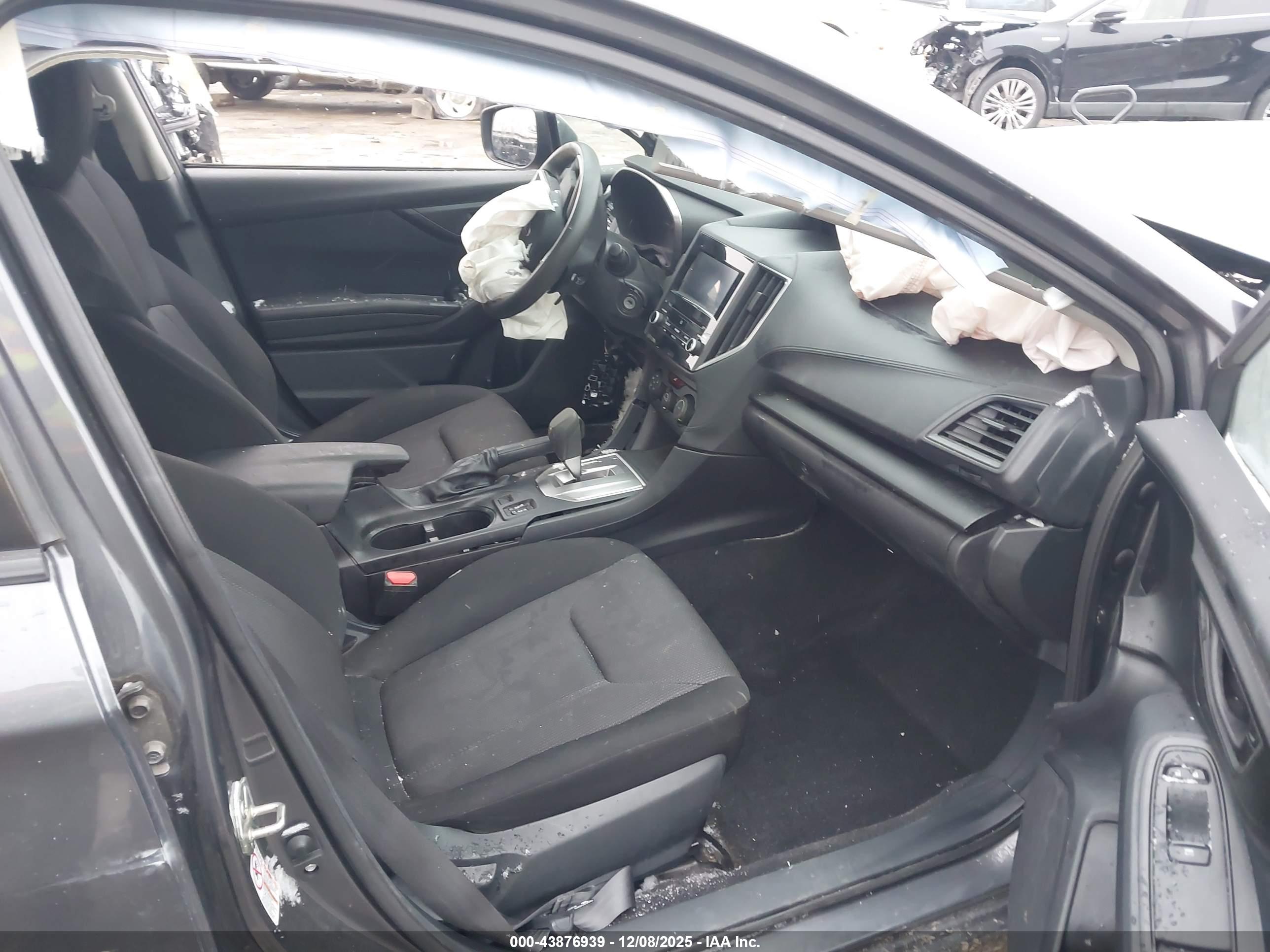SUBARU IMPREZA image 5