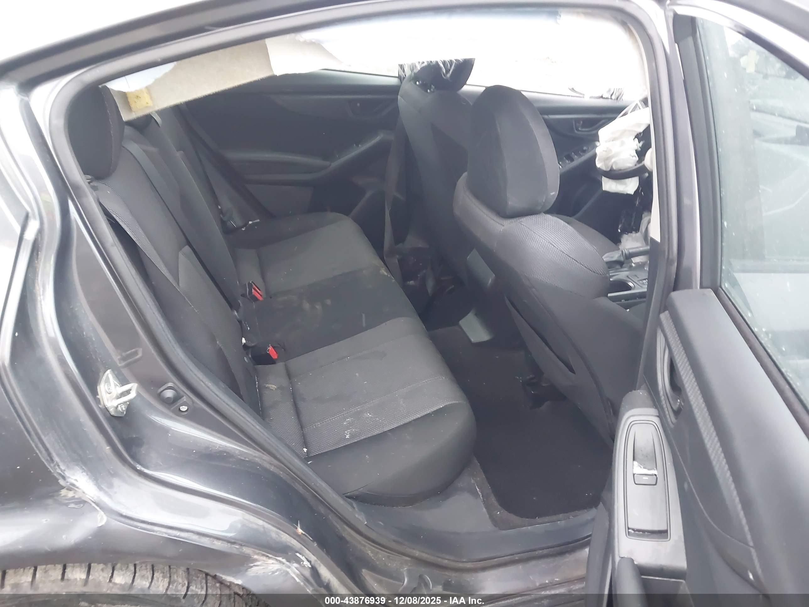 SUBARU IMPREZA image 8