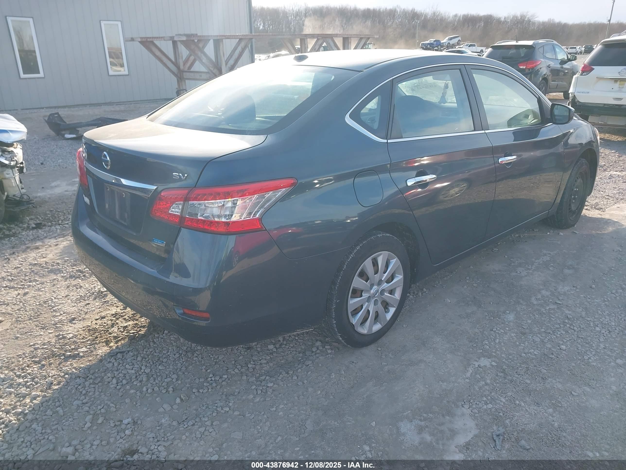NISSAN SENTRA image 4