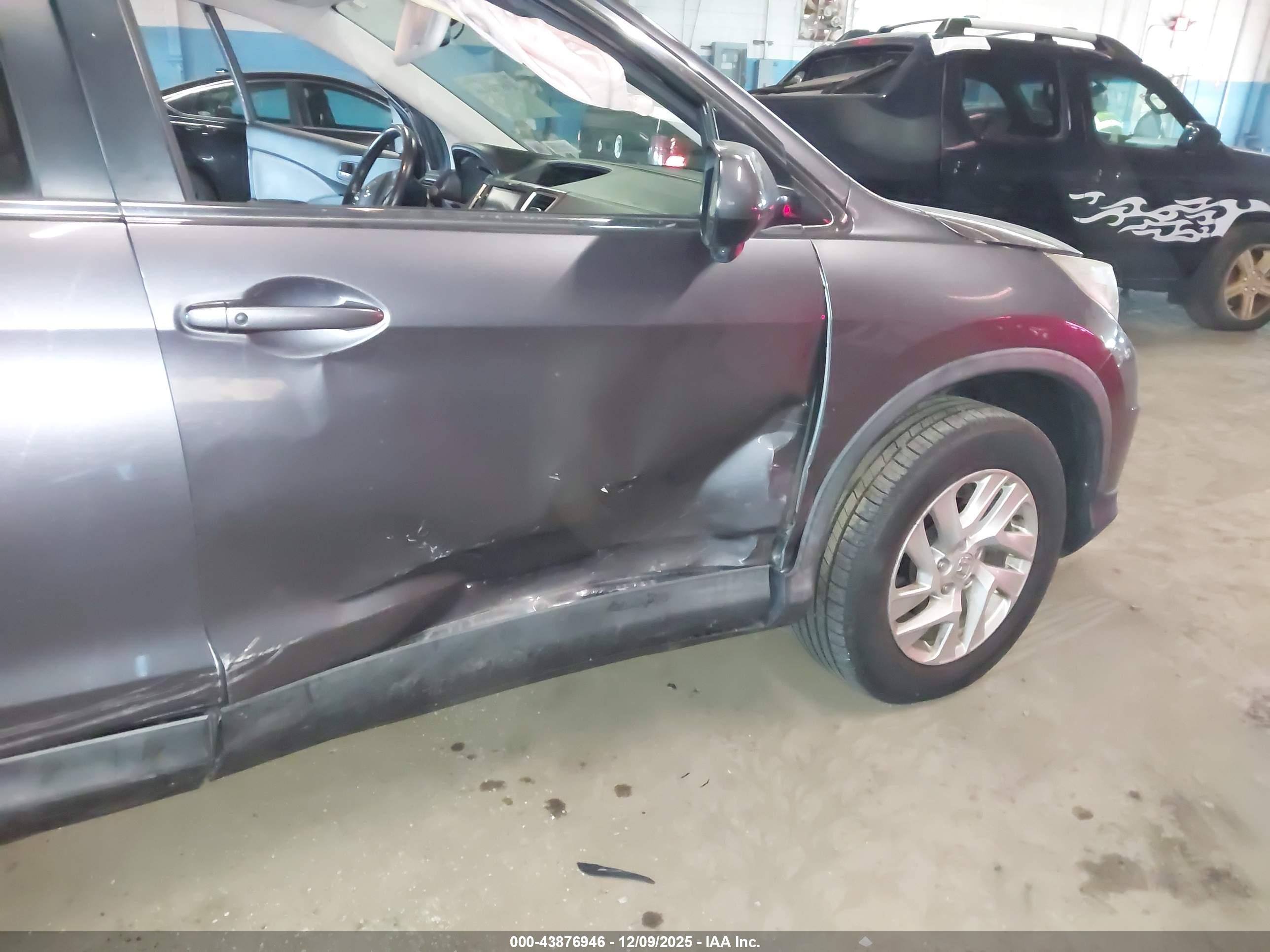HONDA CR-V image 6