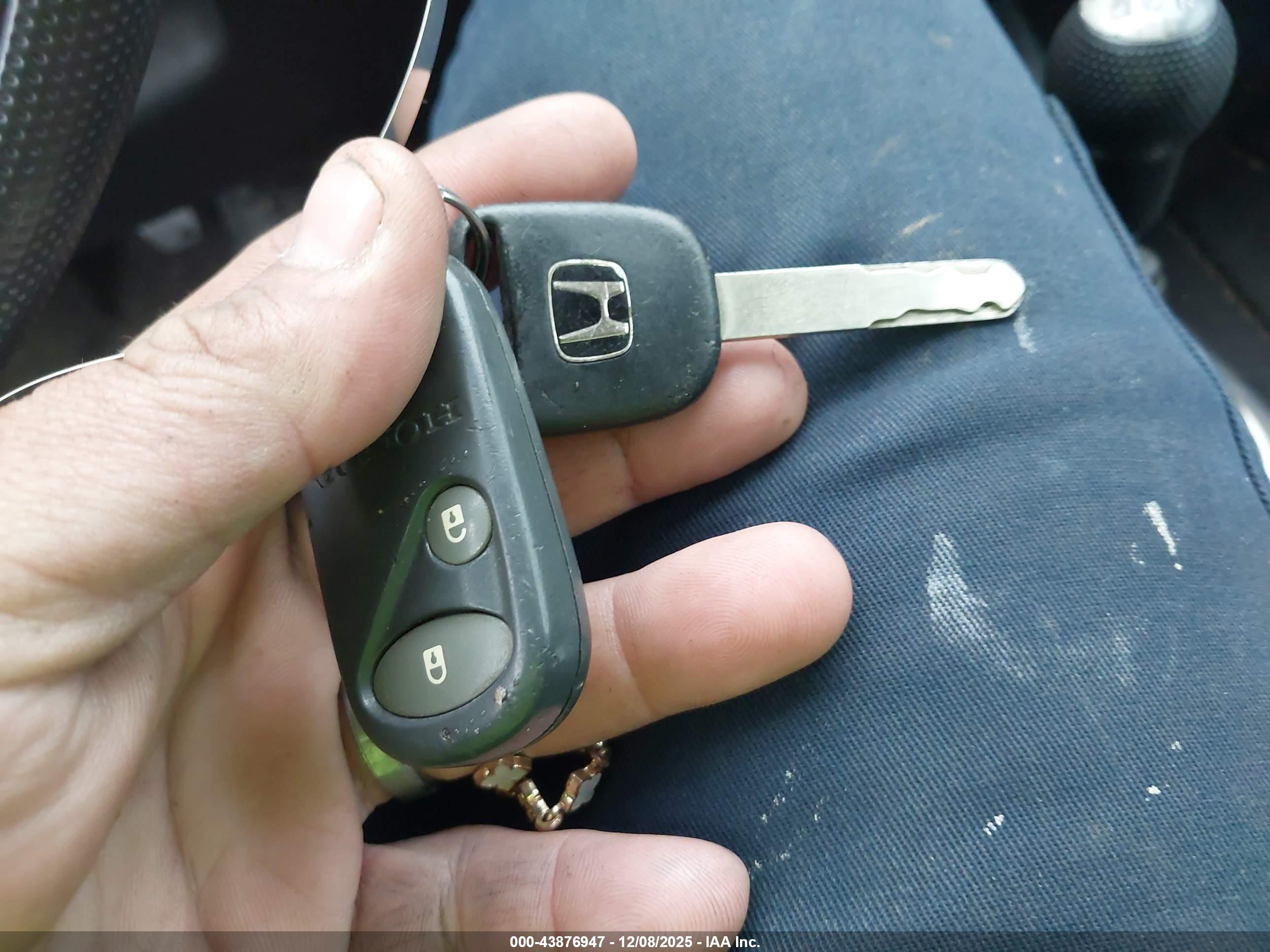 HONDA FIT image 11