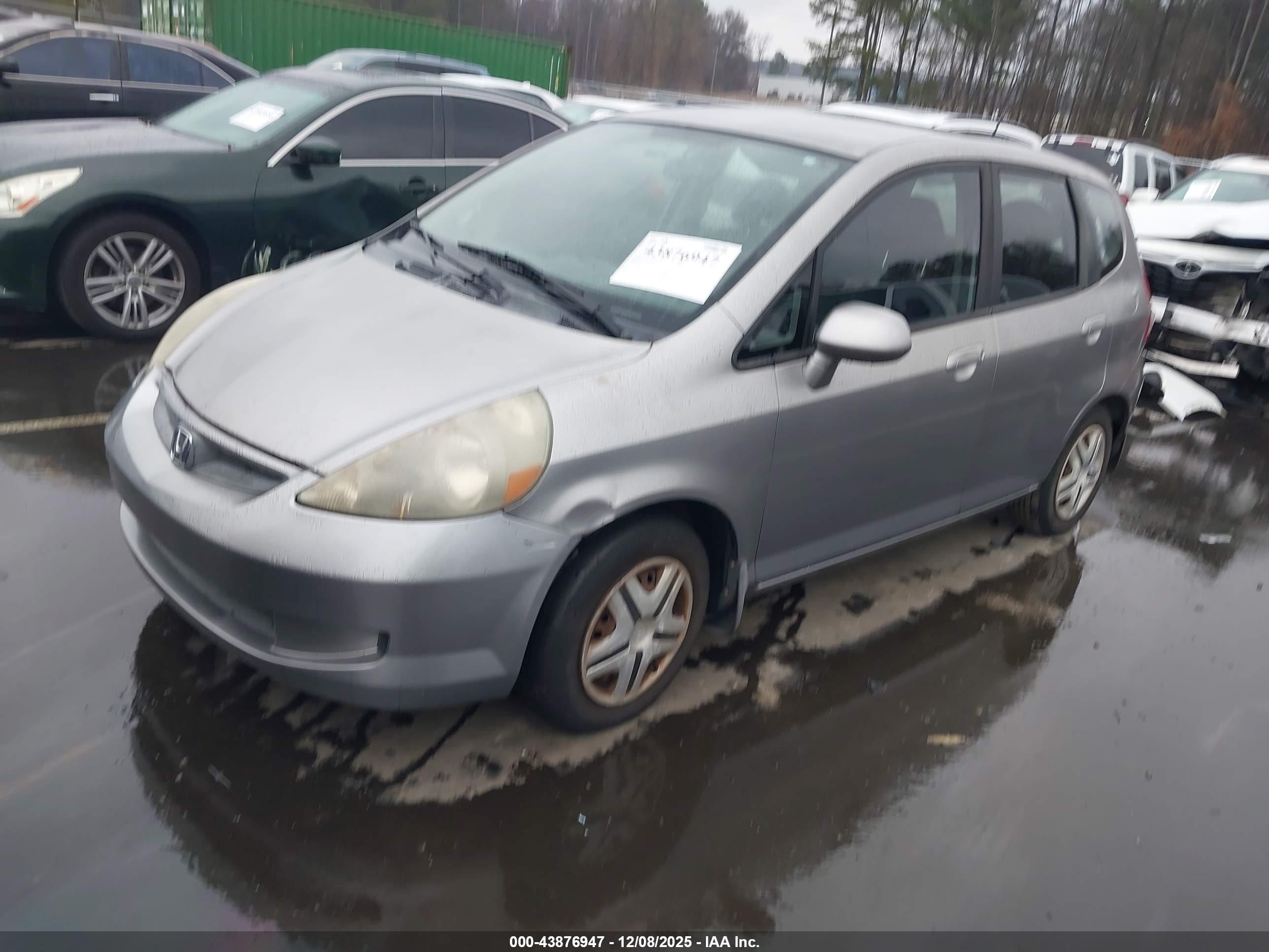 HONDA FIT image 2