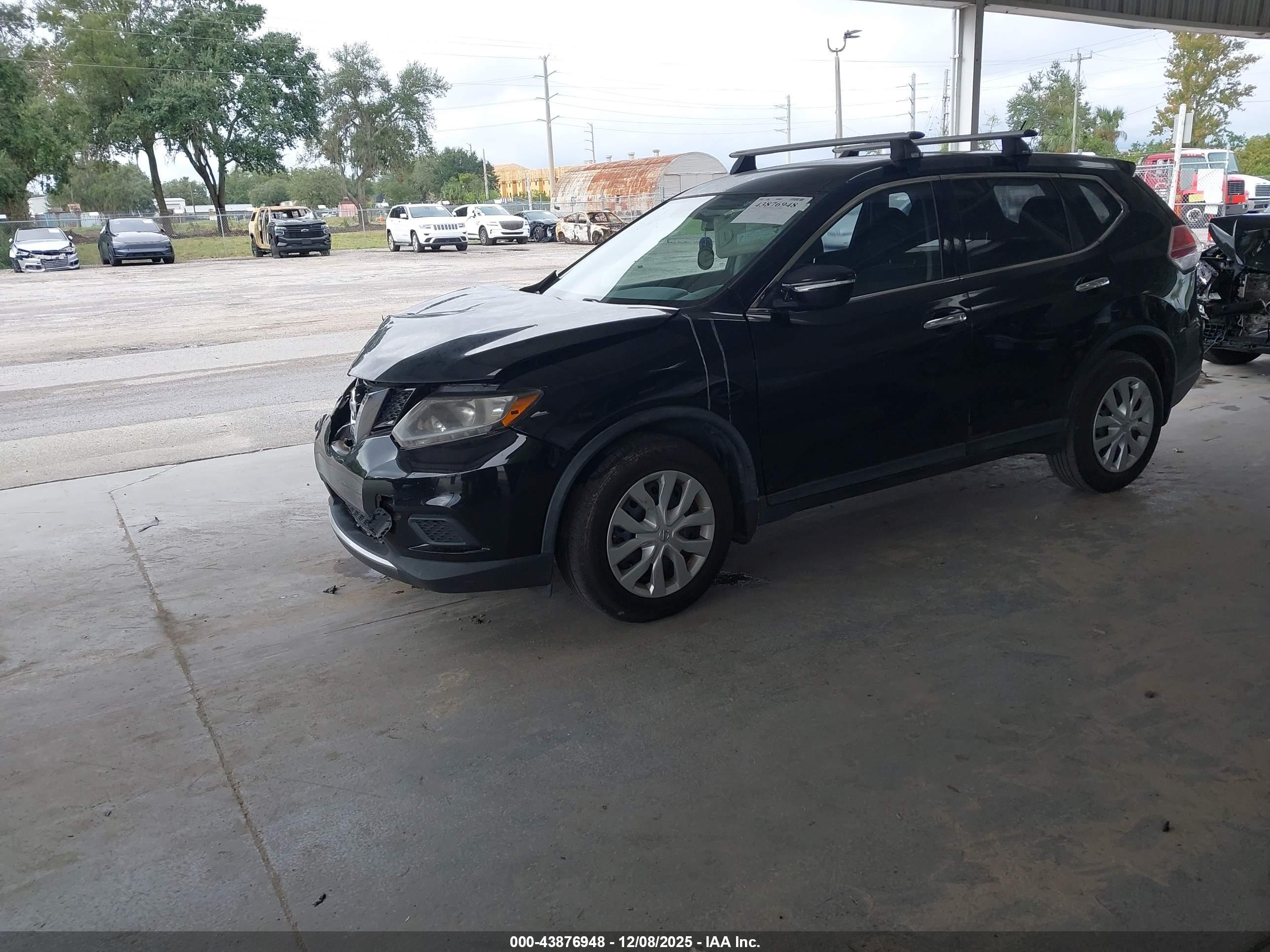 NISSAN ROGUE image 2