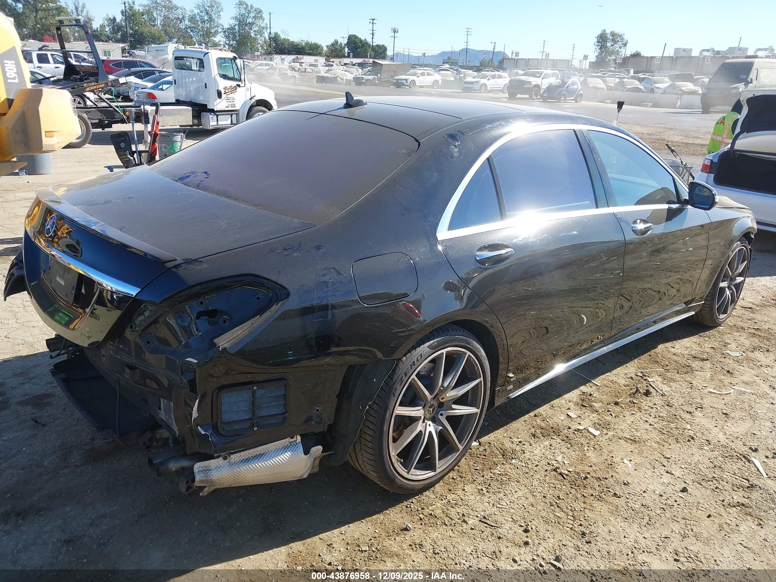 MERCEDES-BENZ S image 4
