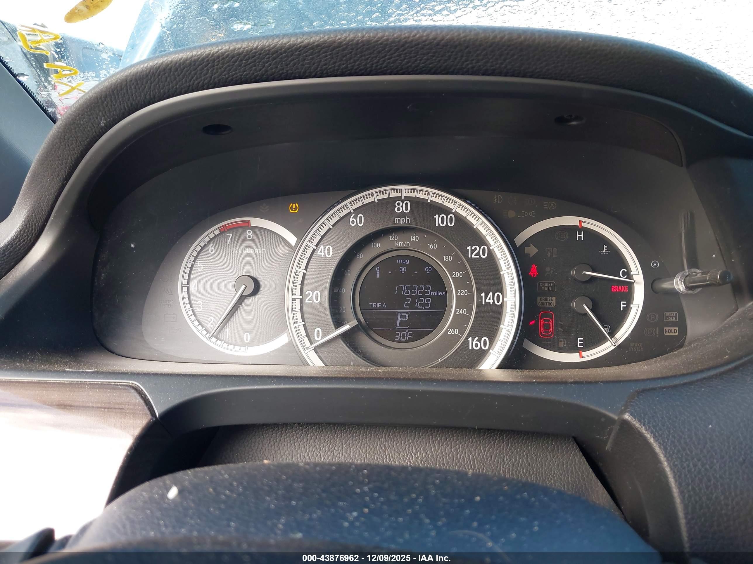 HONDA ACCORD image 7
