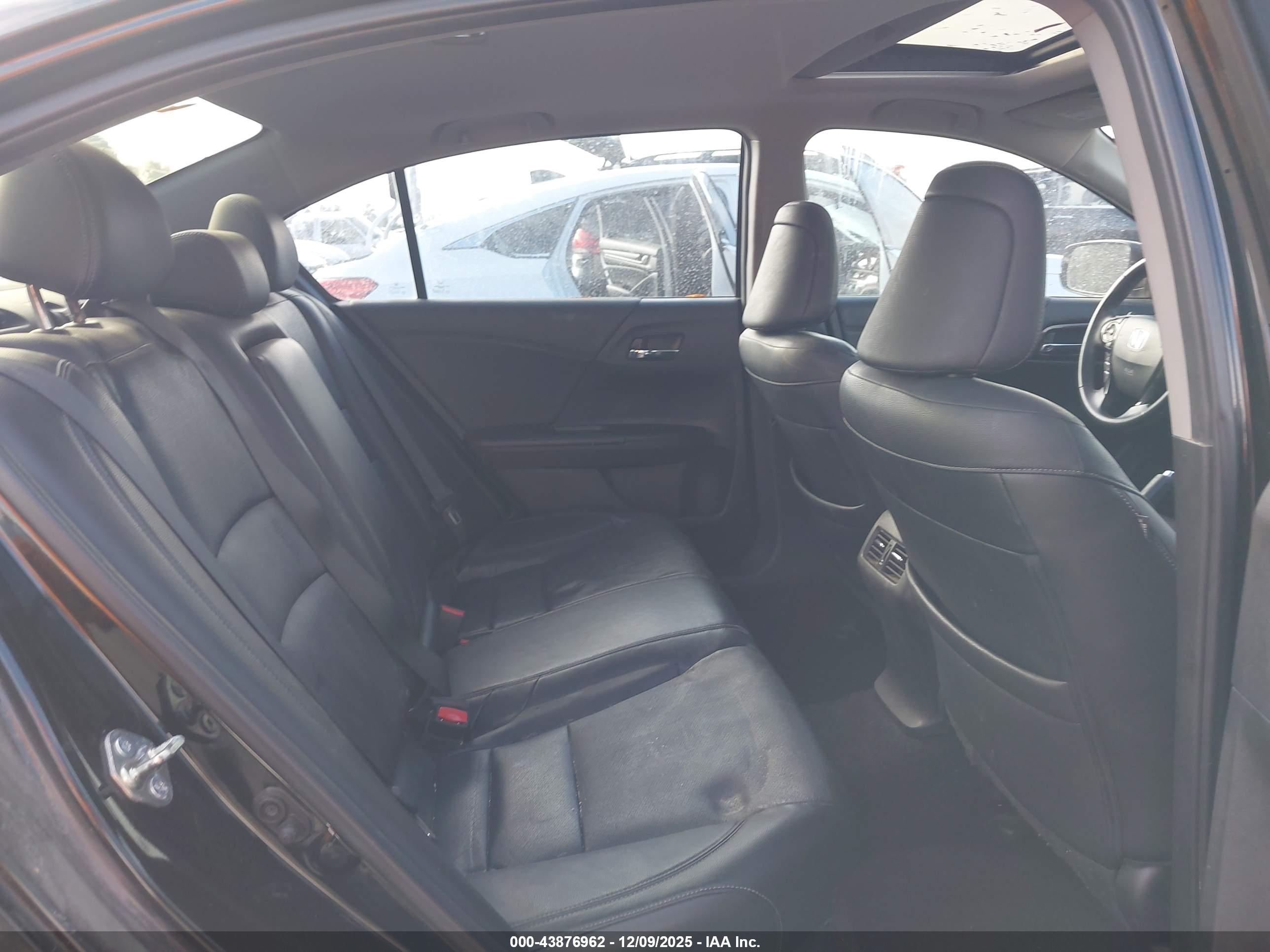 HONDA ACCORD image 8