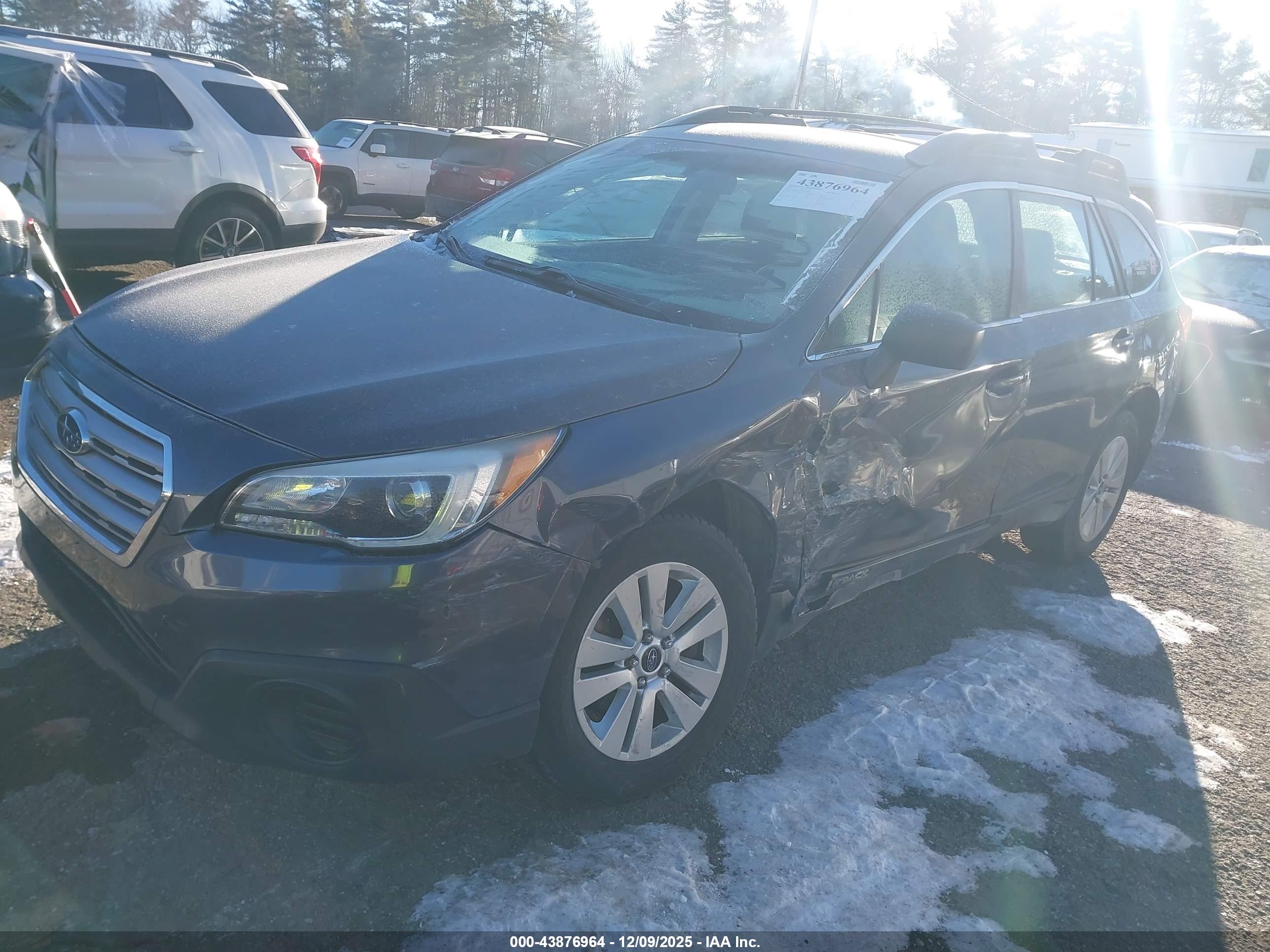 SUBARU OUTBACK image 2