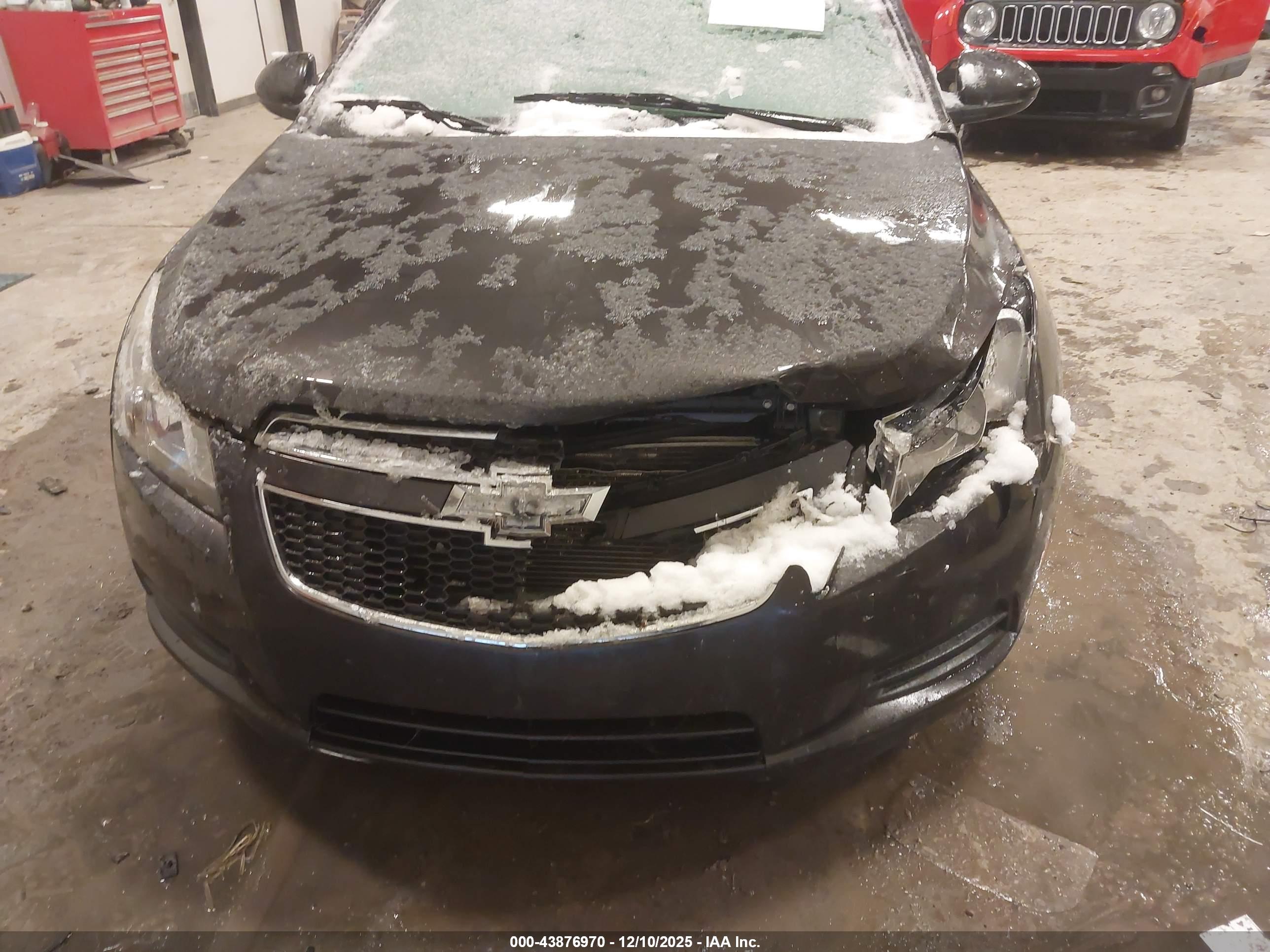 CHEVROLET CRUZE image 6