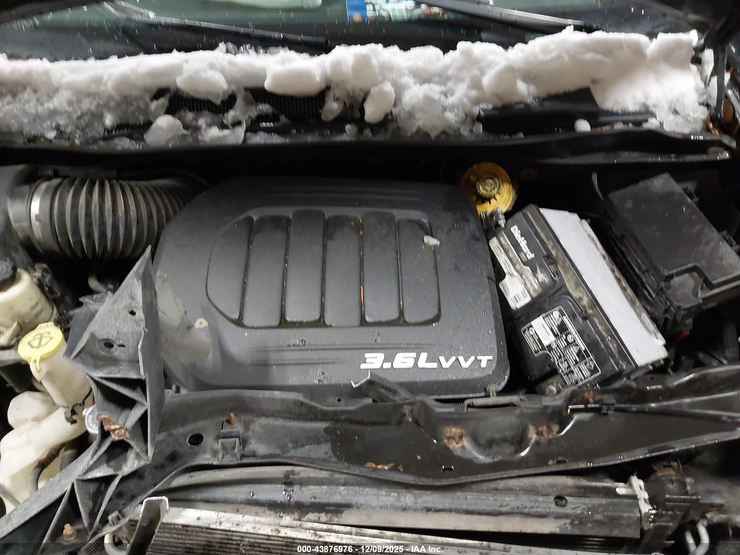 CHRYSLER TOWN image 10
