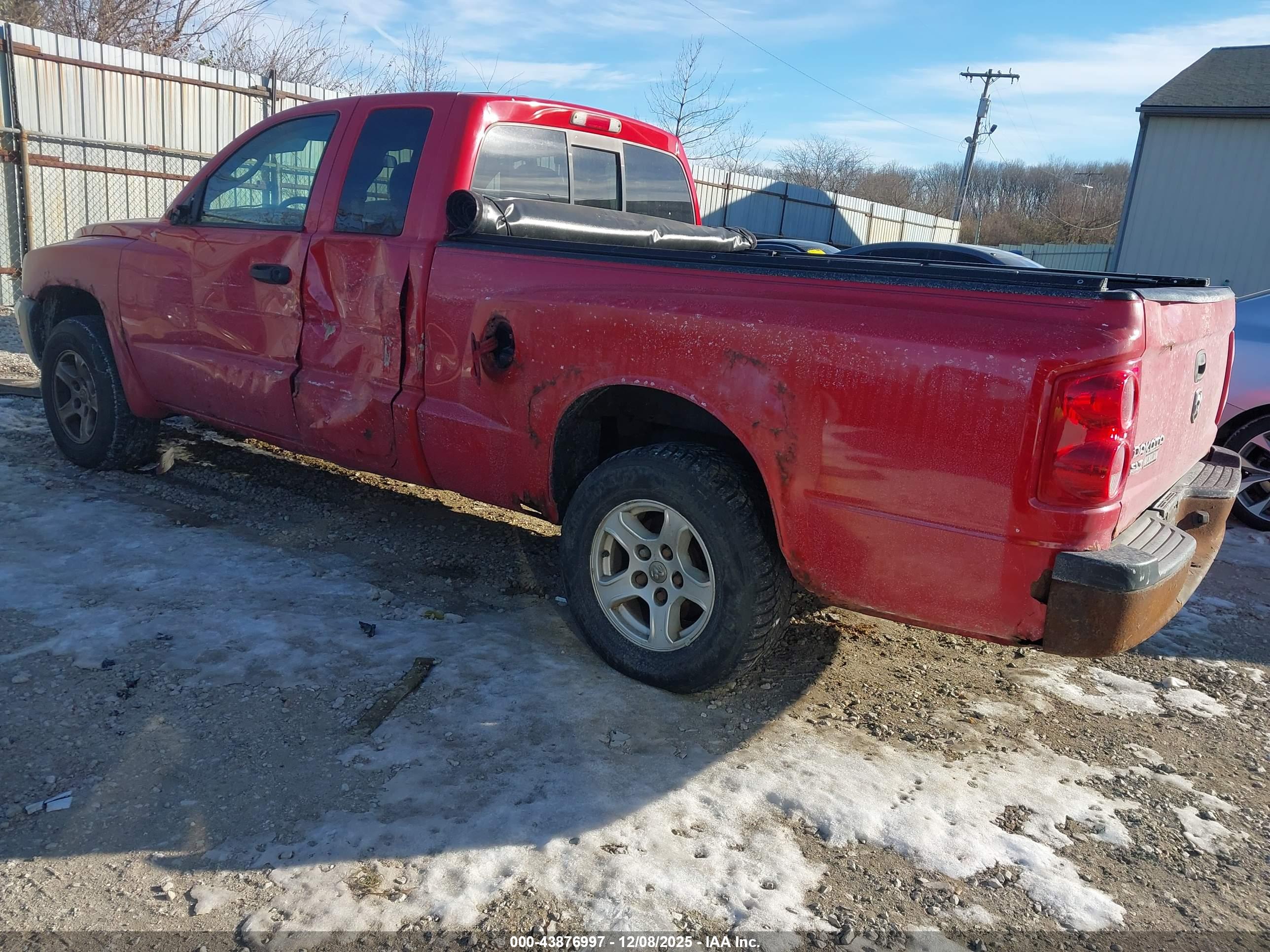 DODGE DAKOTA image 3