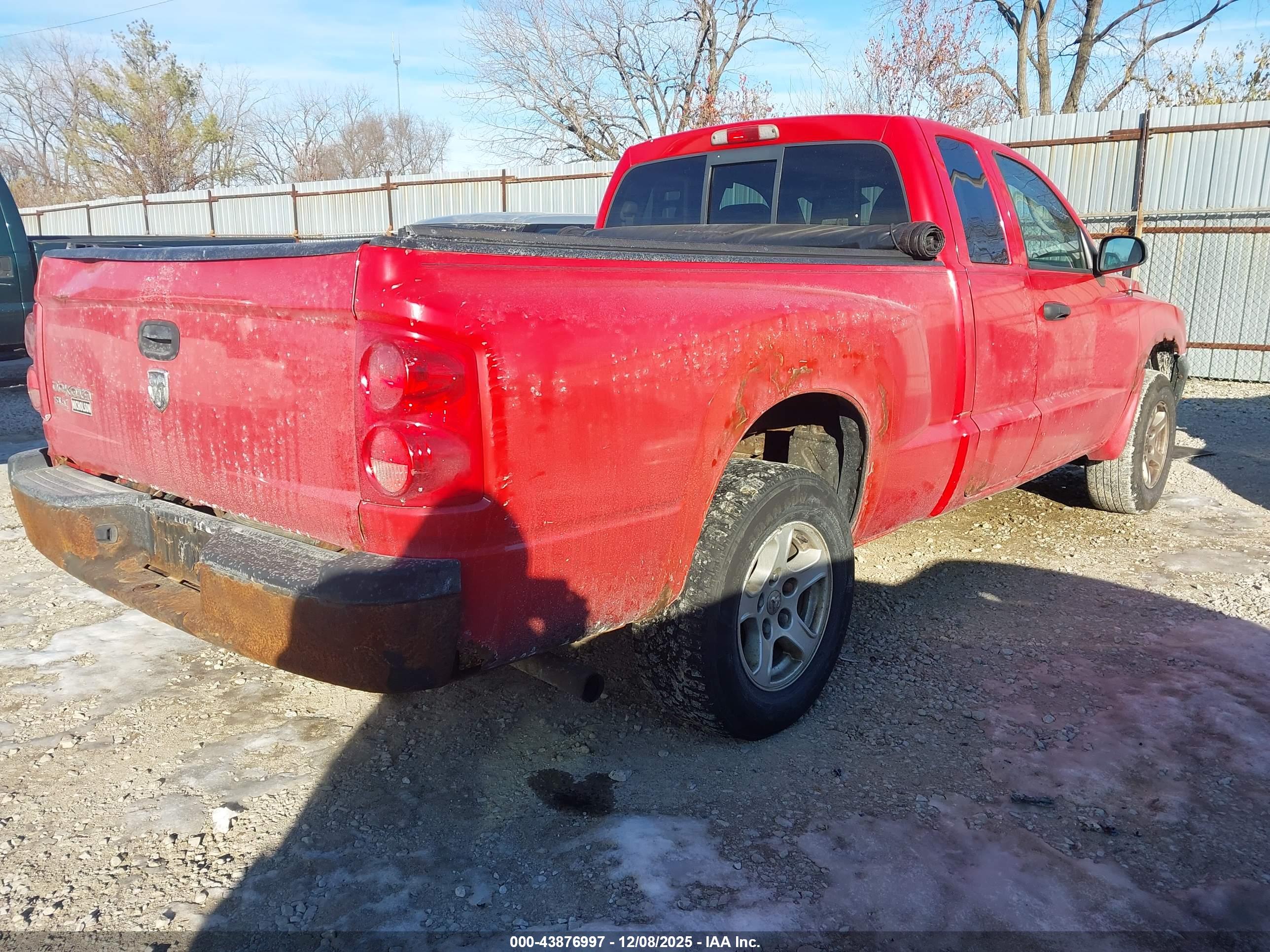 DODGE DAKOTA image 4