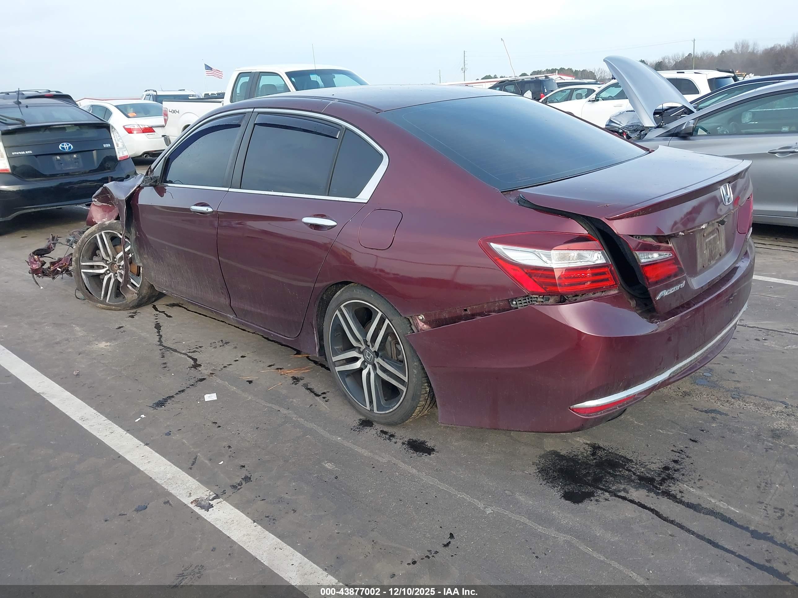 HONDA ACCORD image 3