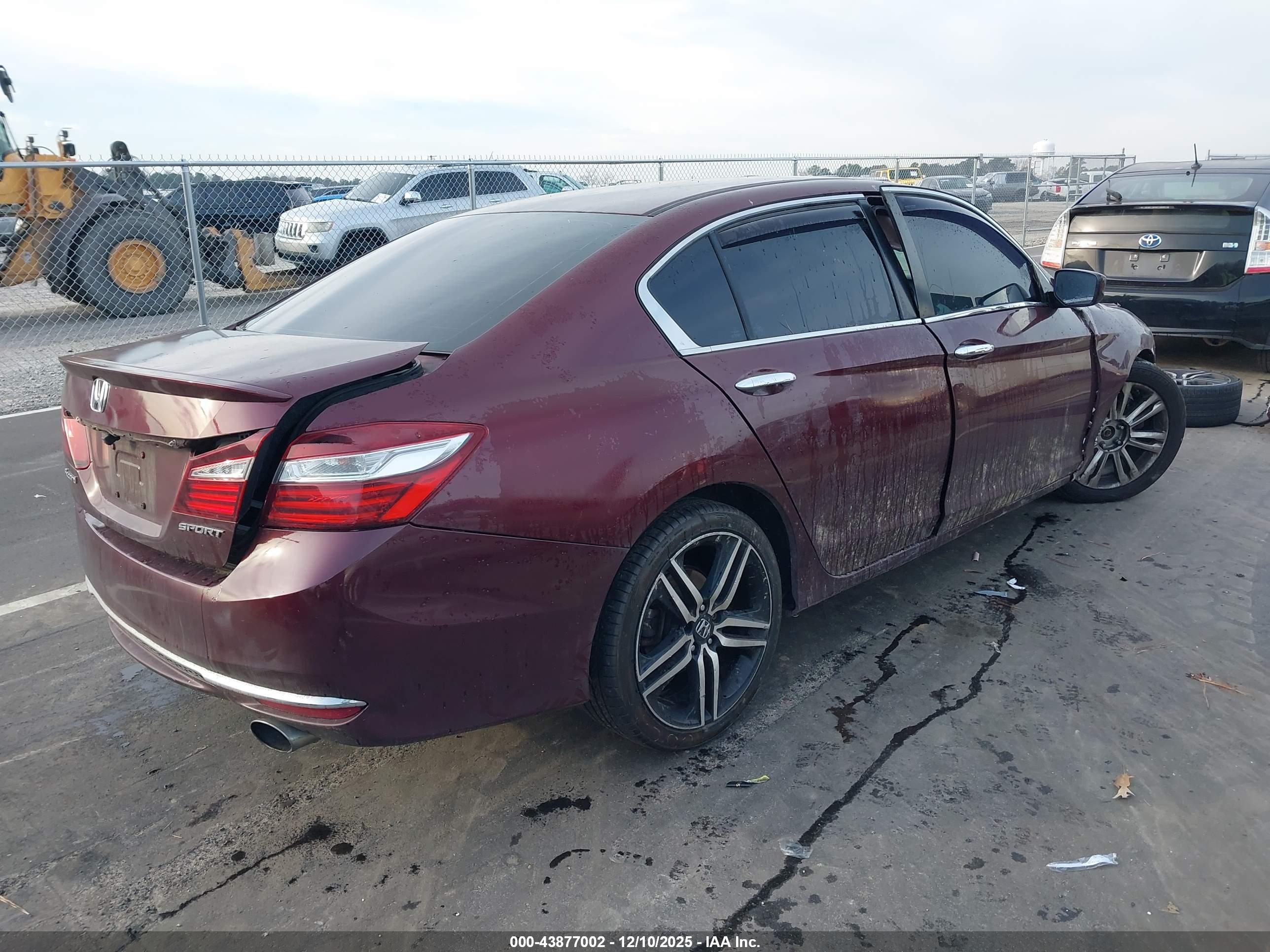 HONDA ACCORD image 4