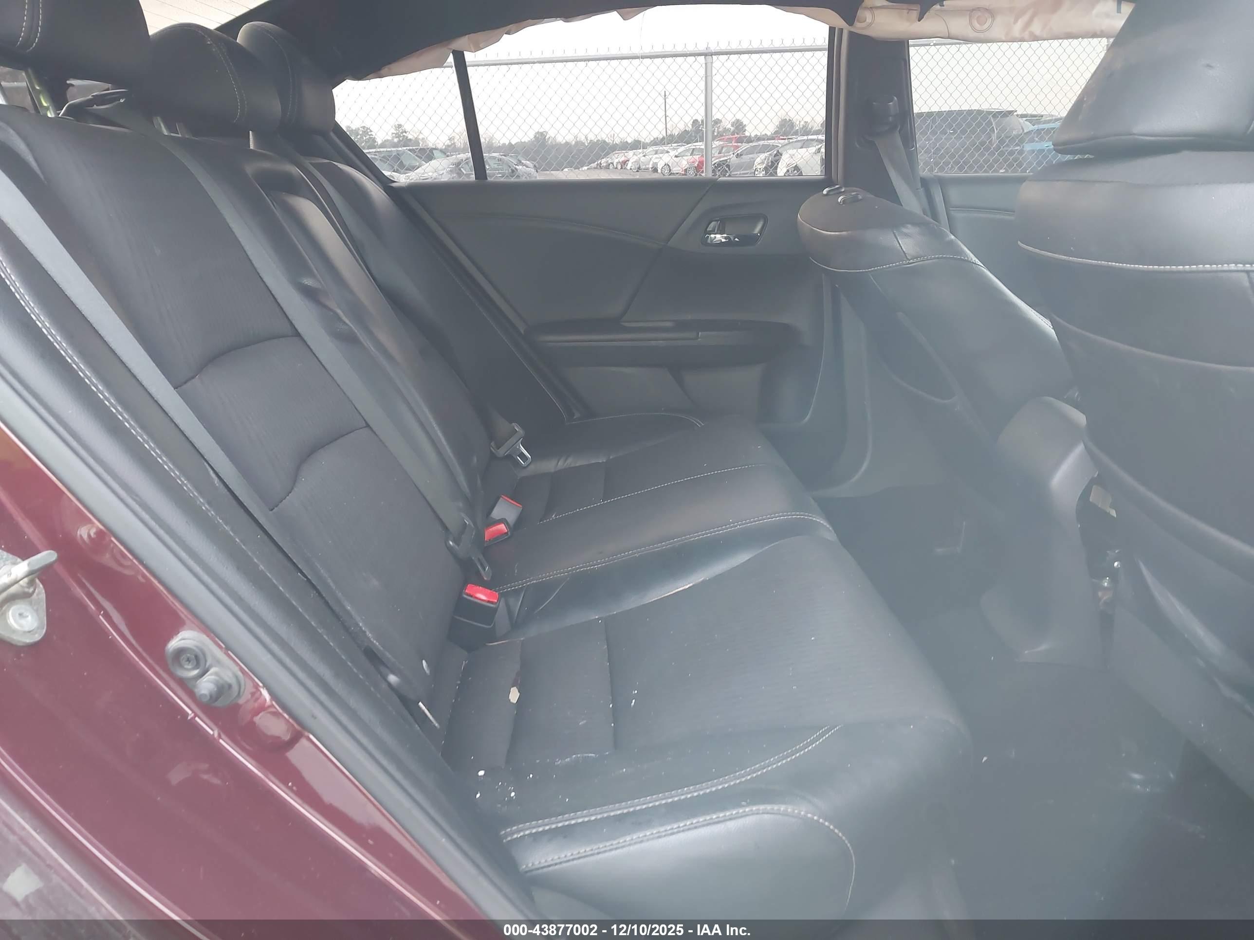 HONDA ACCORD image 8