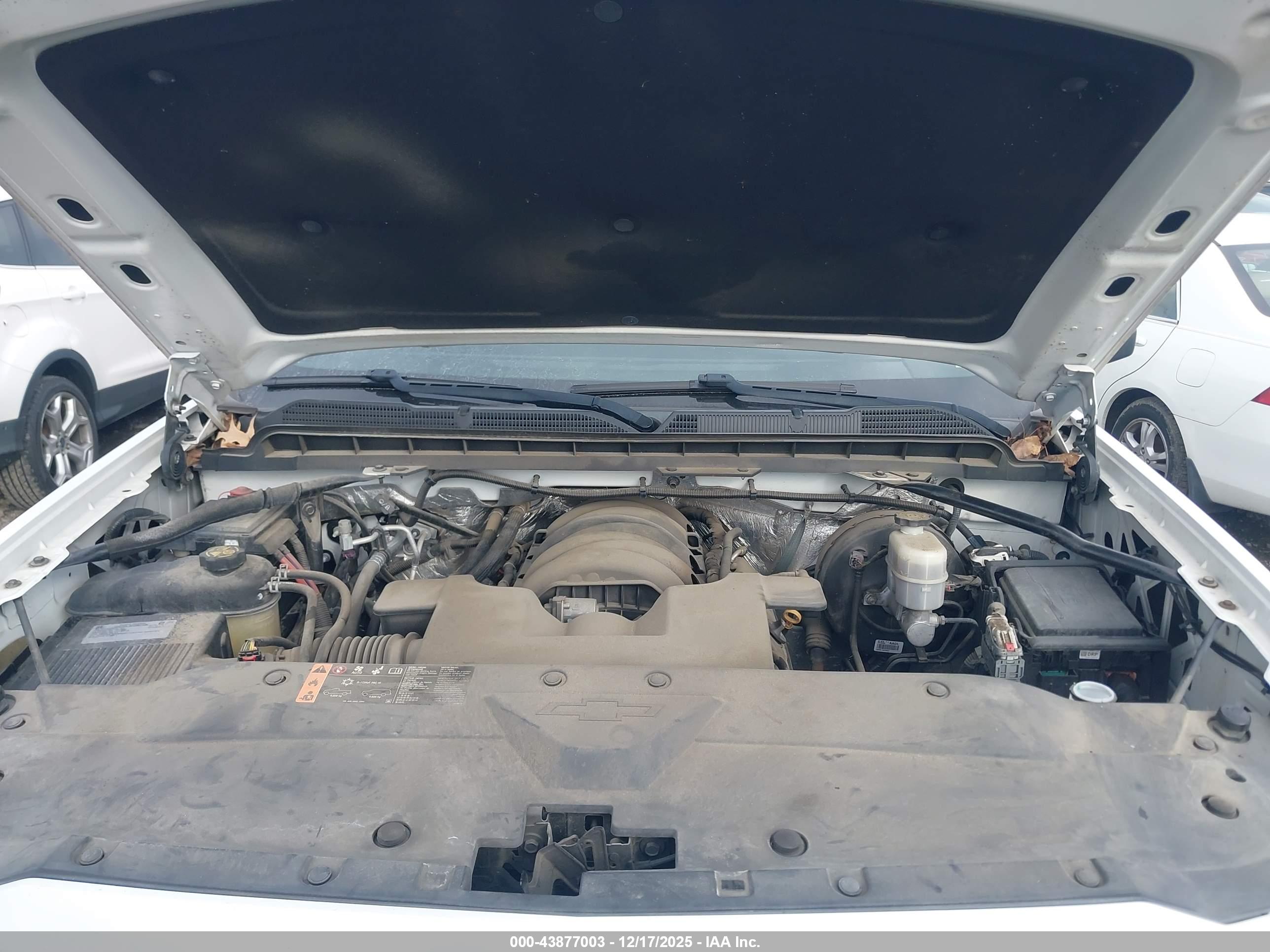 CHEVROLET SILVERADO image 10