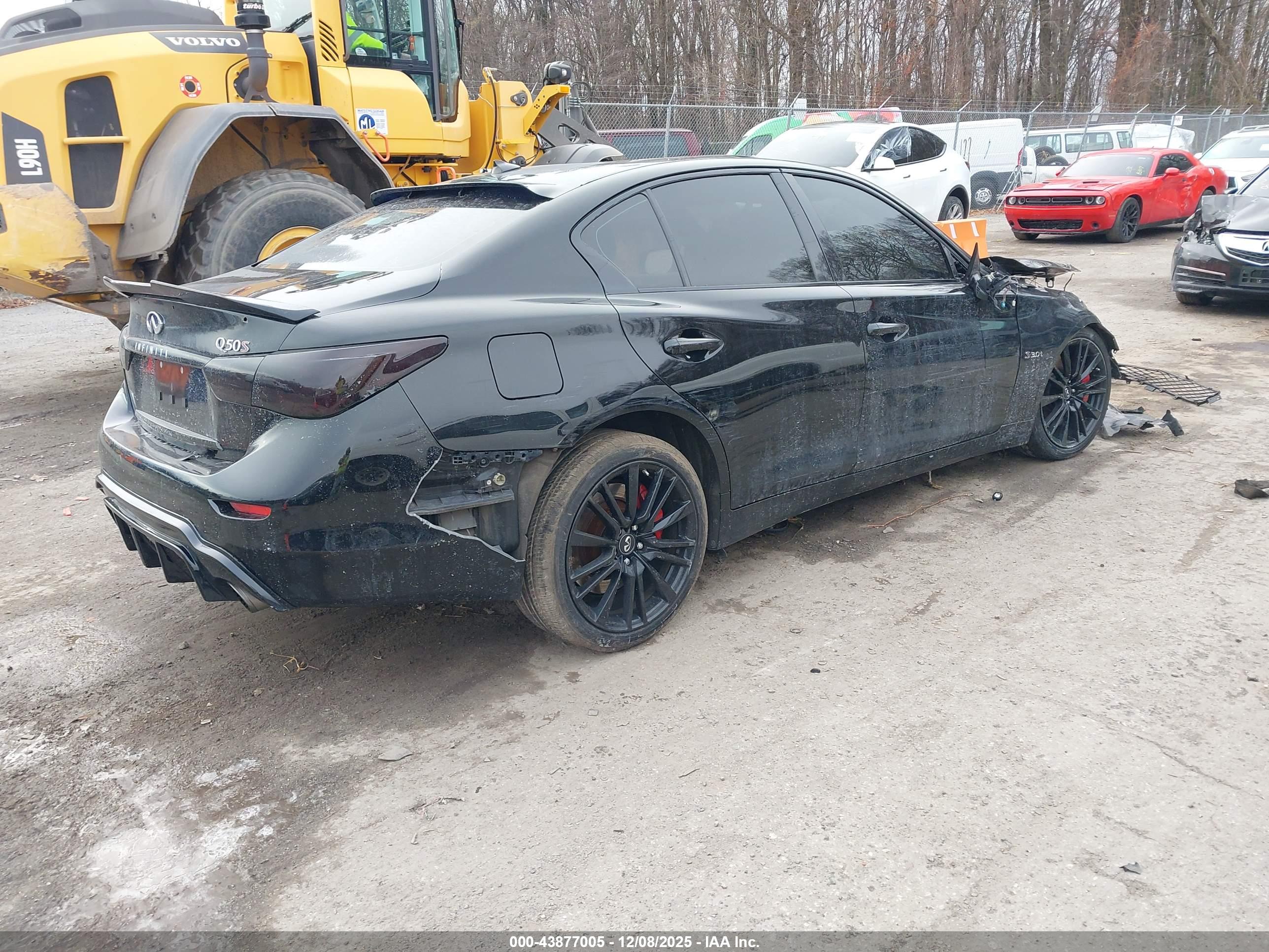INFINITI Q50 image 4