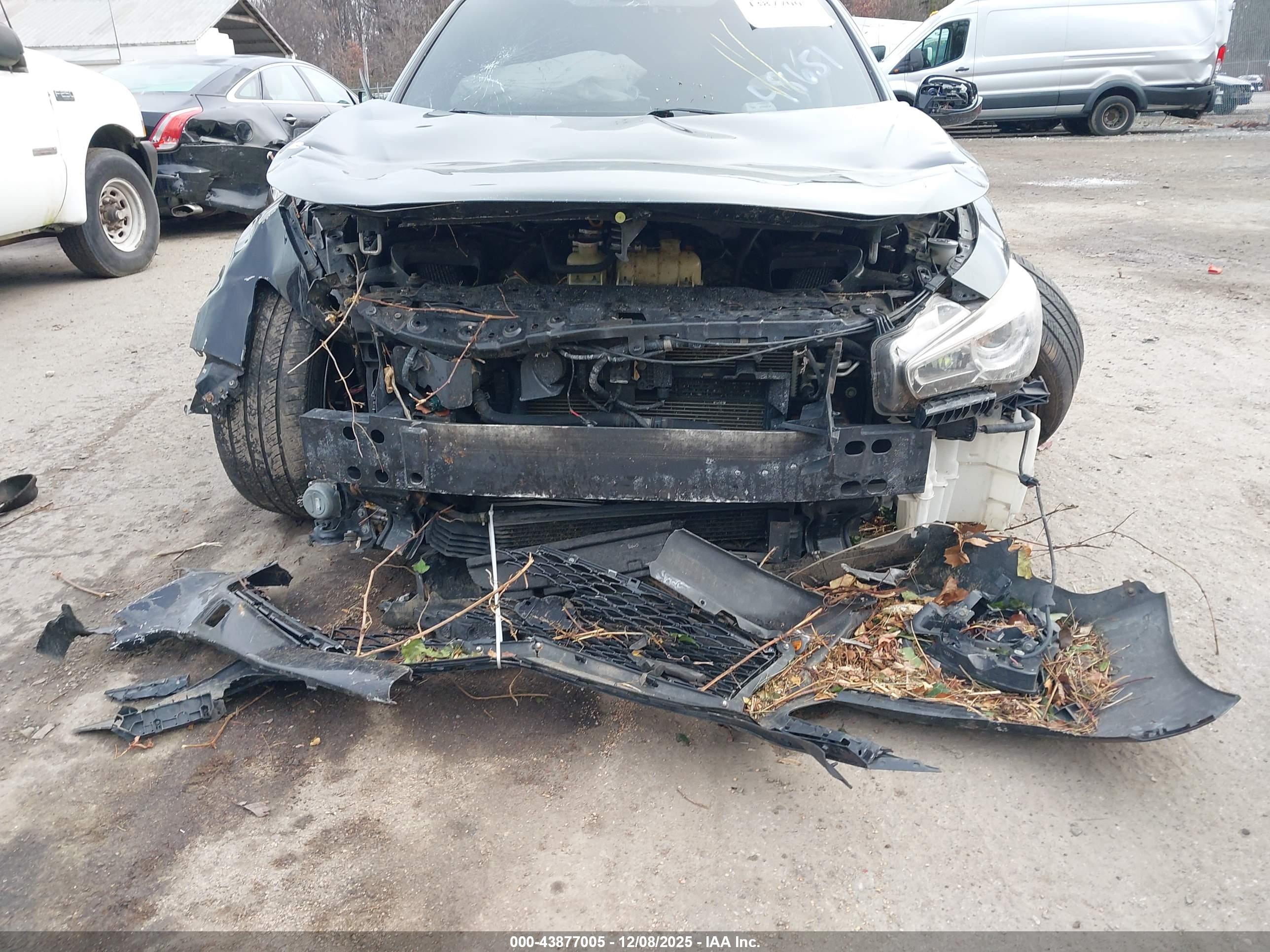 INFINITI Q50 image 6