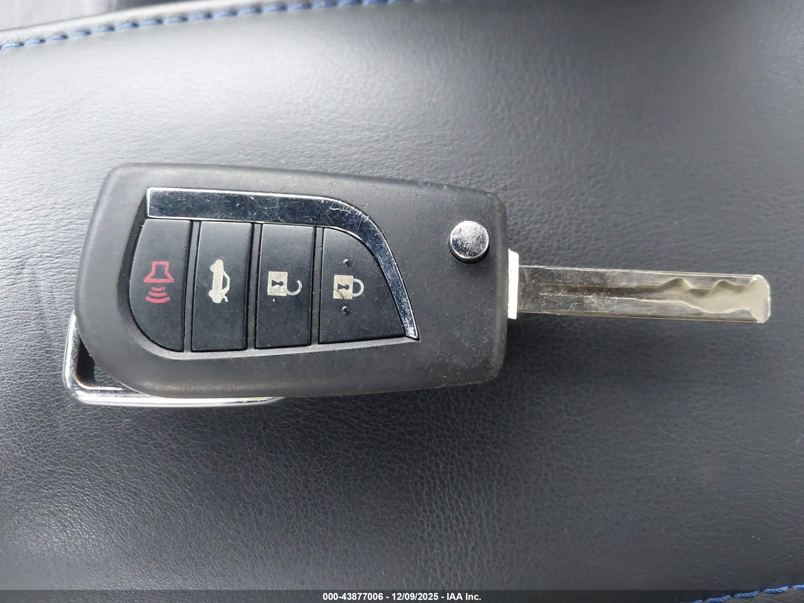 TOYOTA COROLLA image 11
