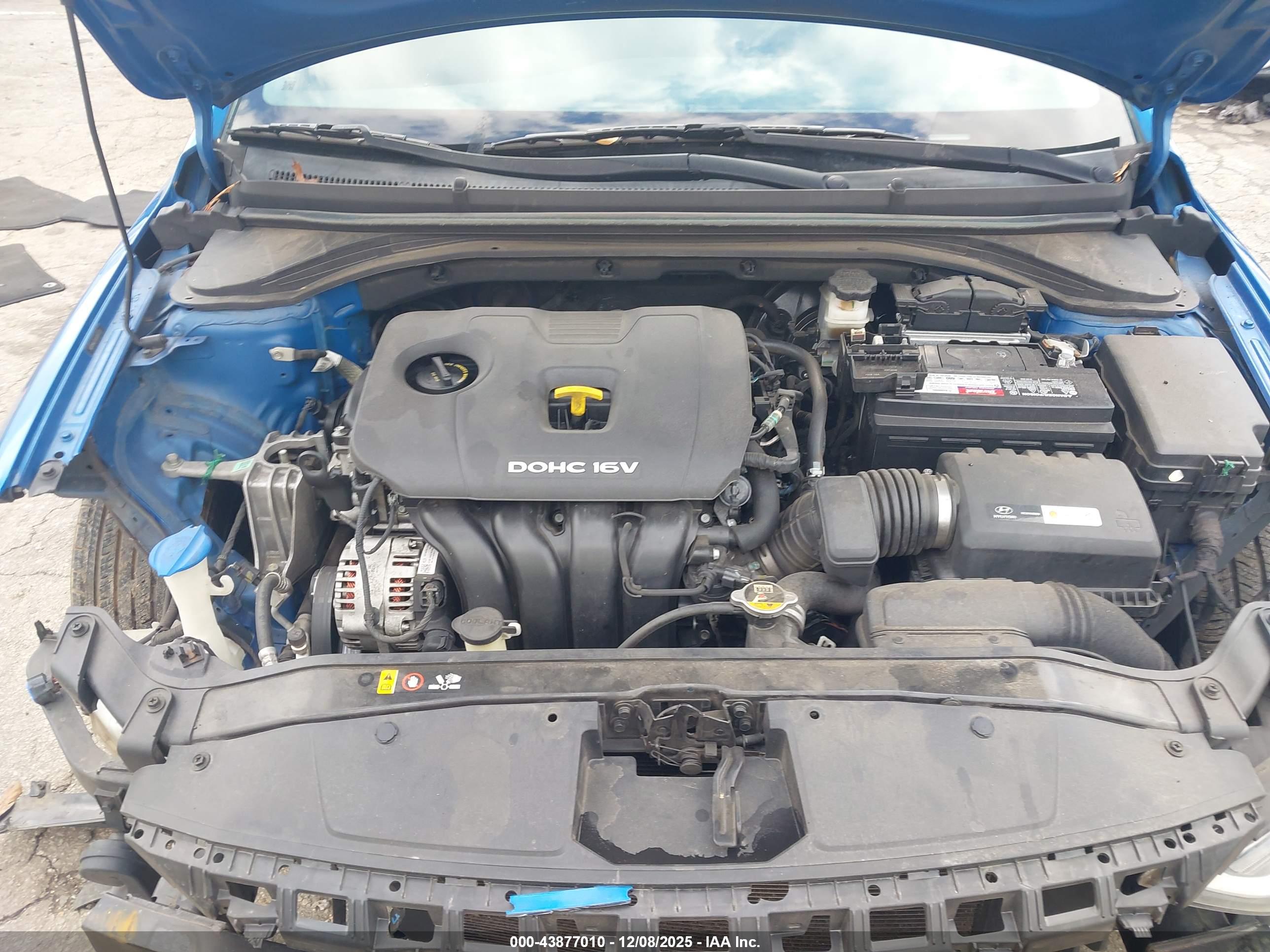 HYUNDAI ELANTRA image 10