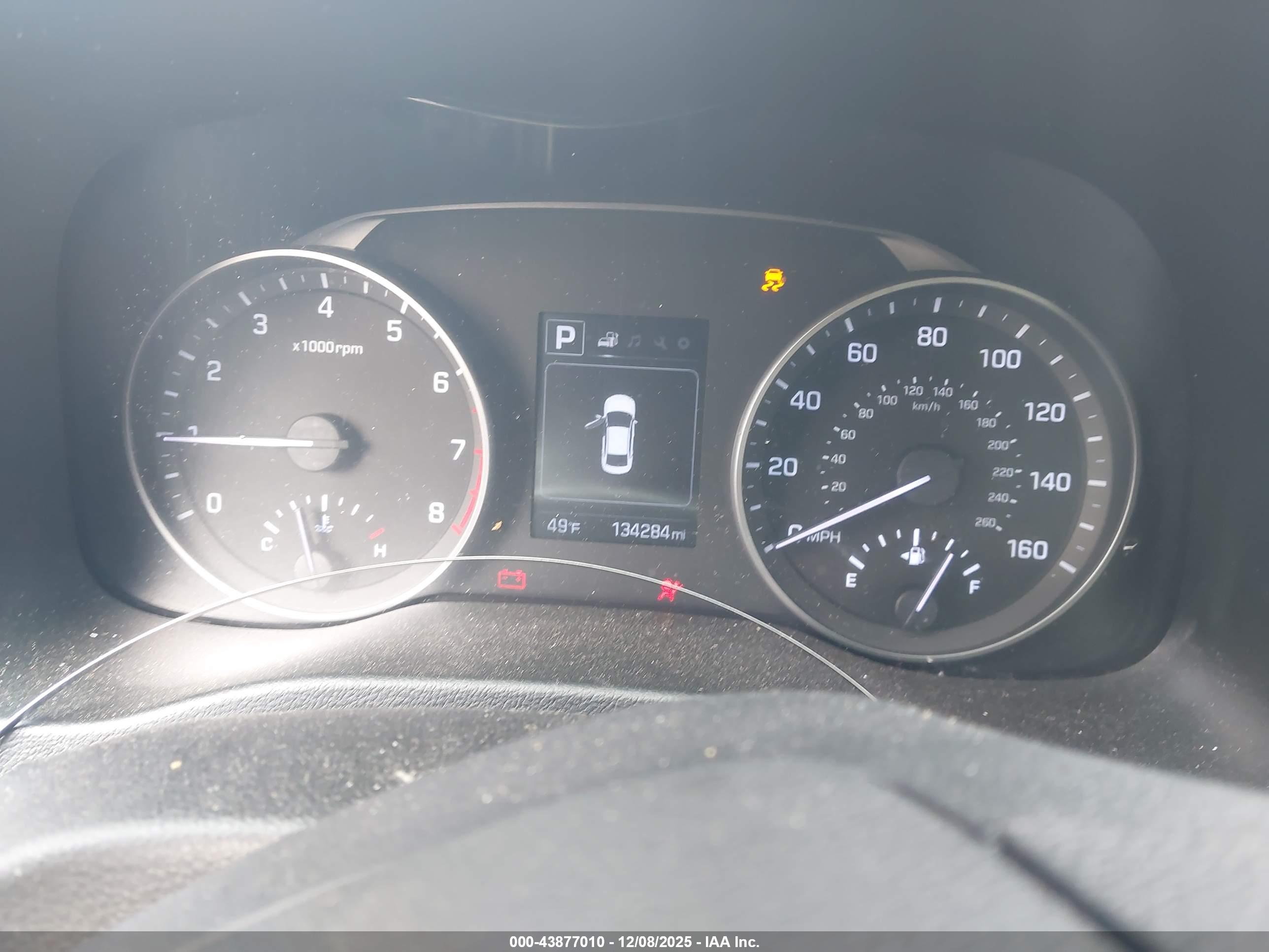 HYUNDAI ELANTRA image 7