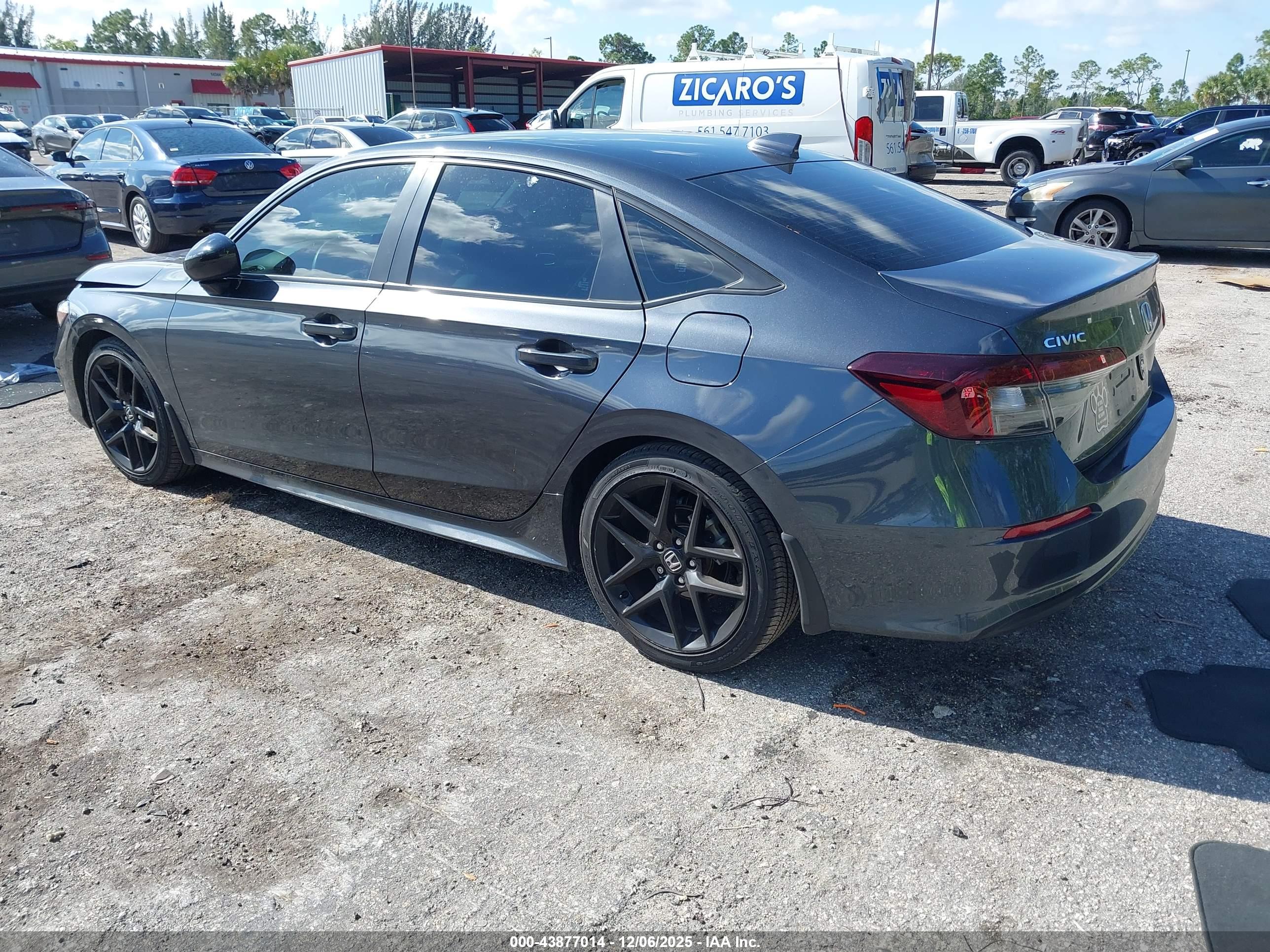 HONDA CIVIC image 3