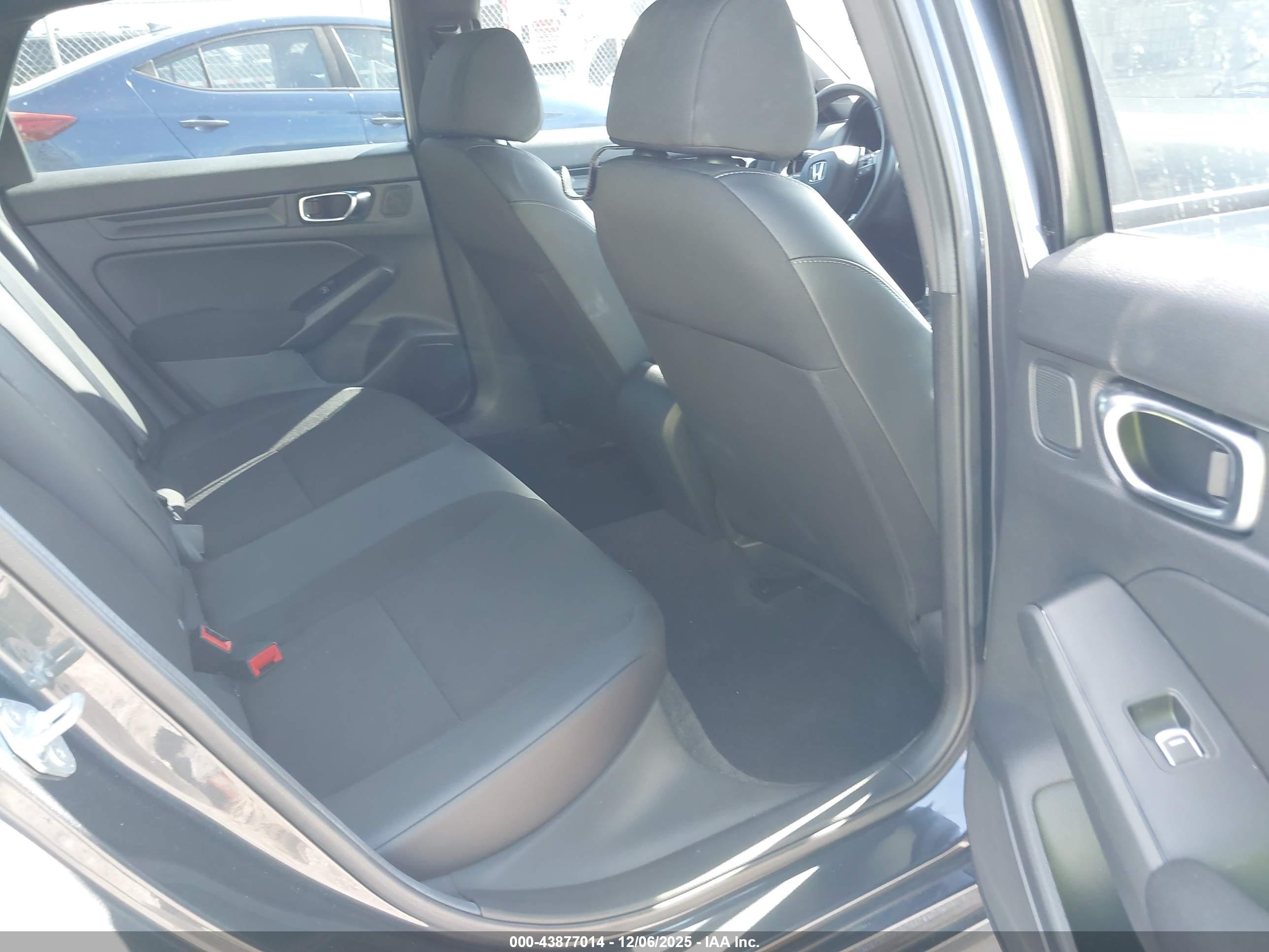 HONDA CIVIC image 8